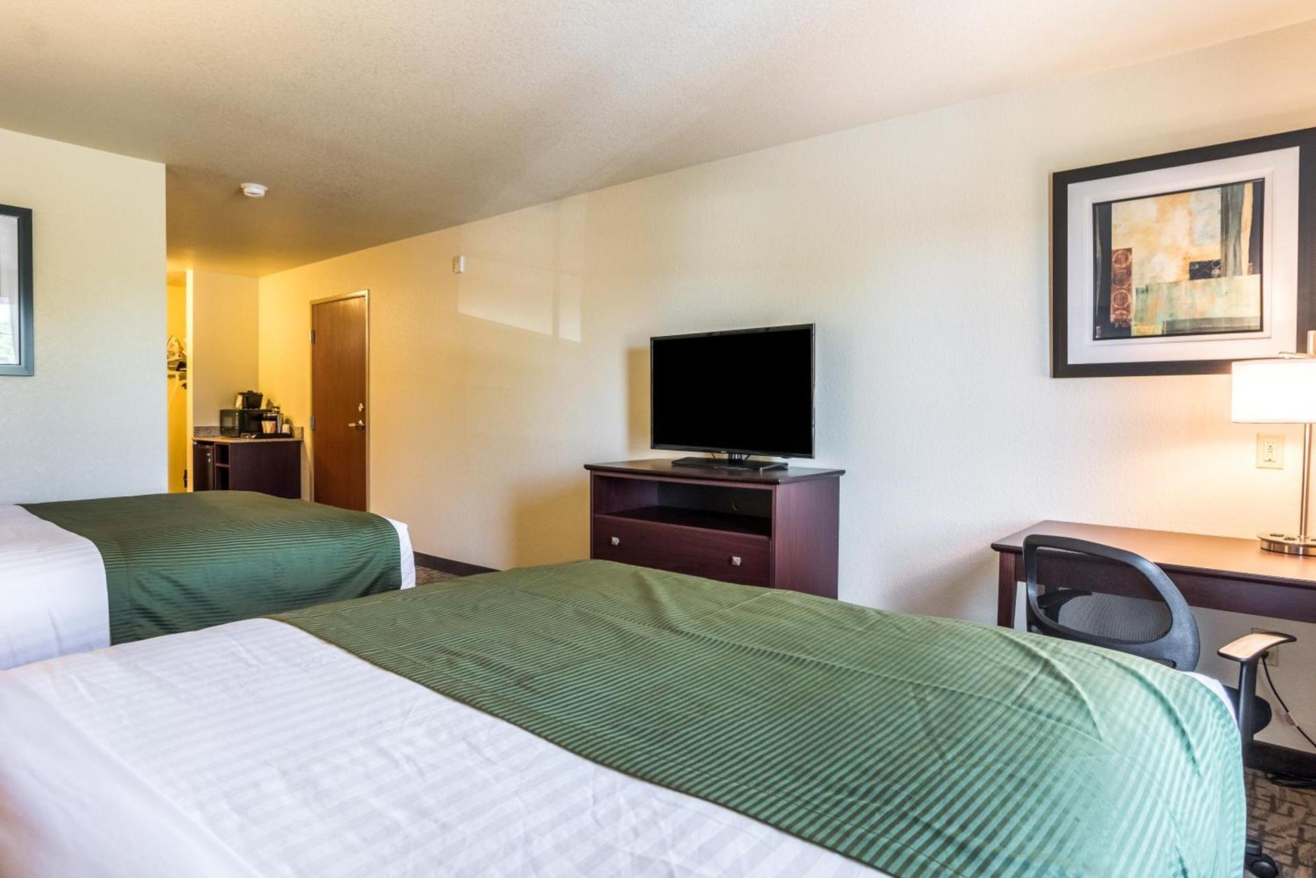 Cobblestone Hotel & Suites - Torrington photo 37