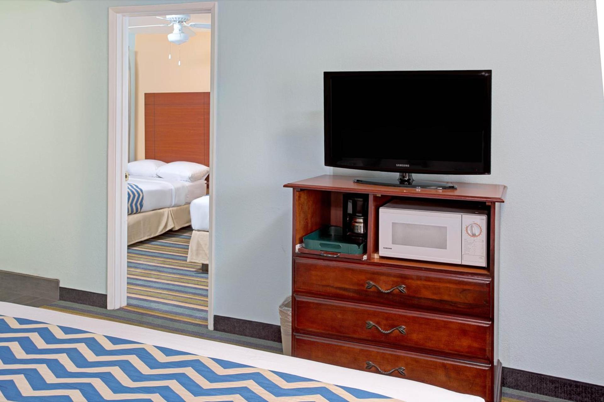 Travelodge by Wyndham Bishop photo 20