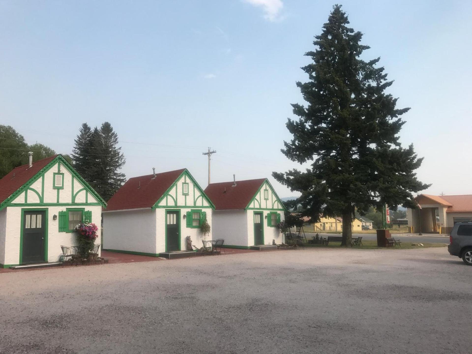 Chalet Motel photo 10