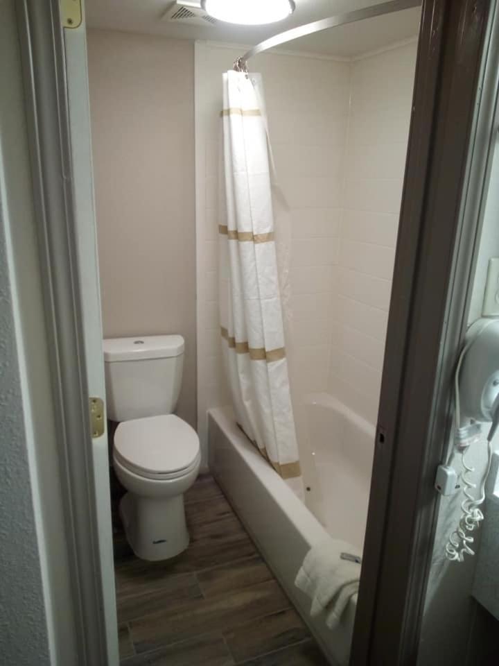 Motel 6 Burlington photo 27