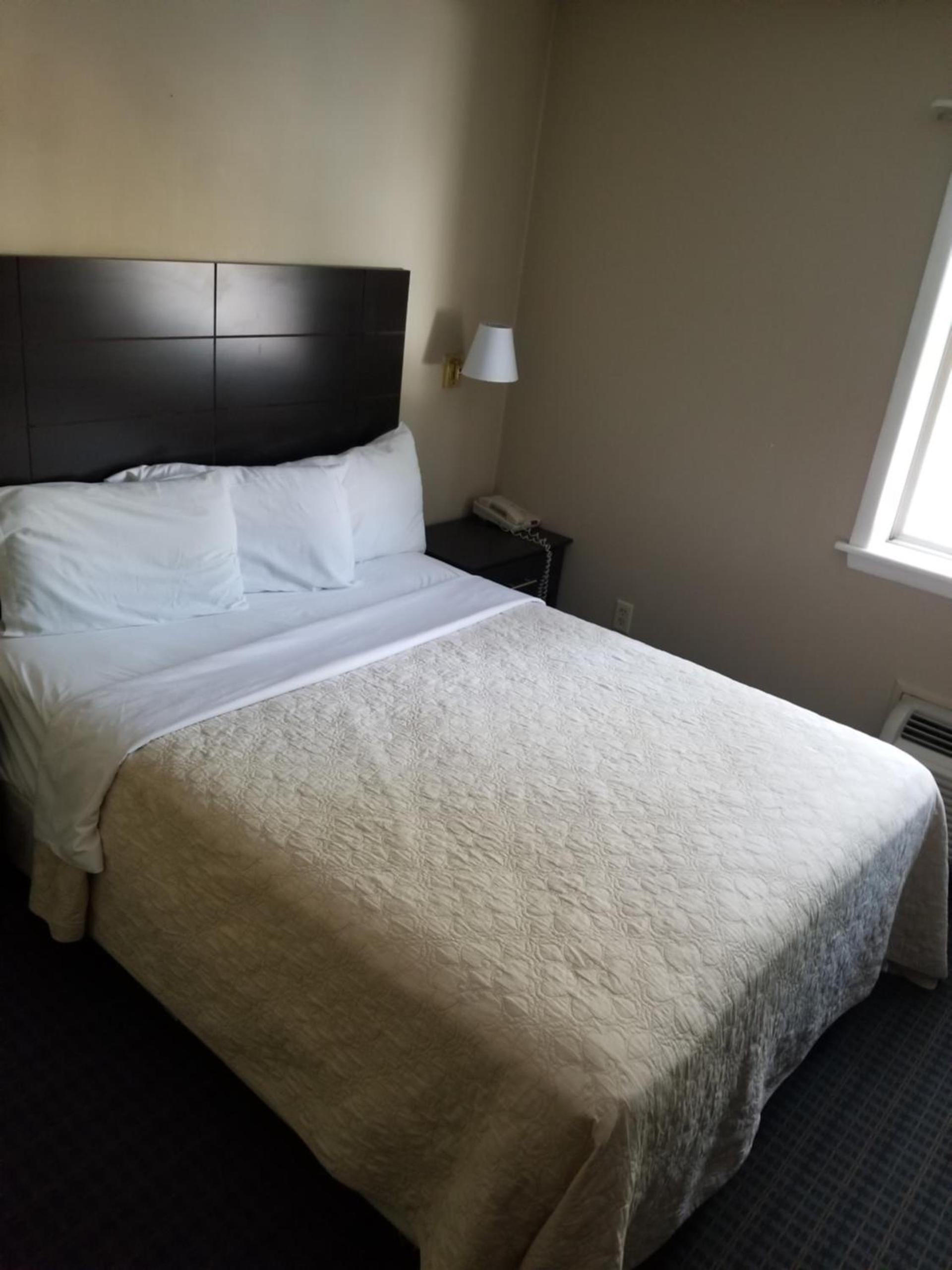 Mainstay Inn photo 14