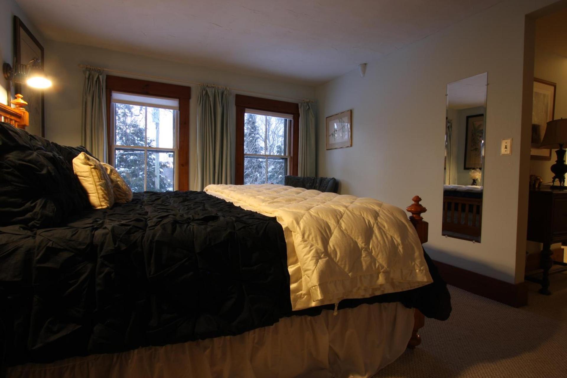 Follansbee Inn photo 82