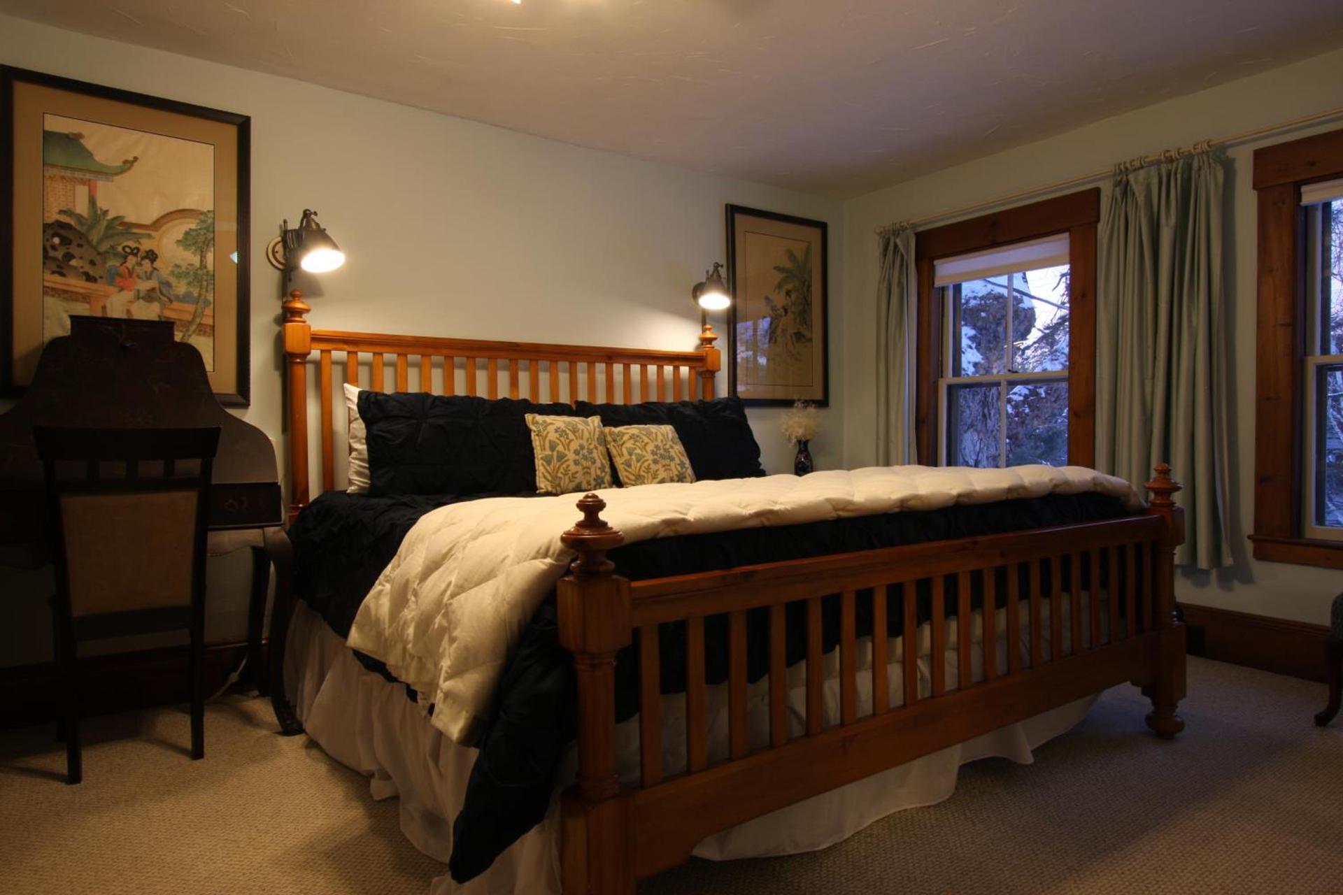 Follansbee Inn photo 80
