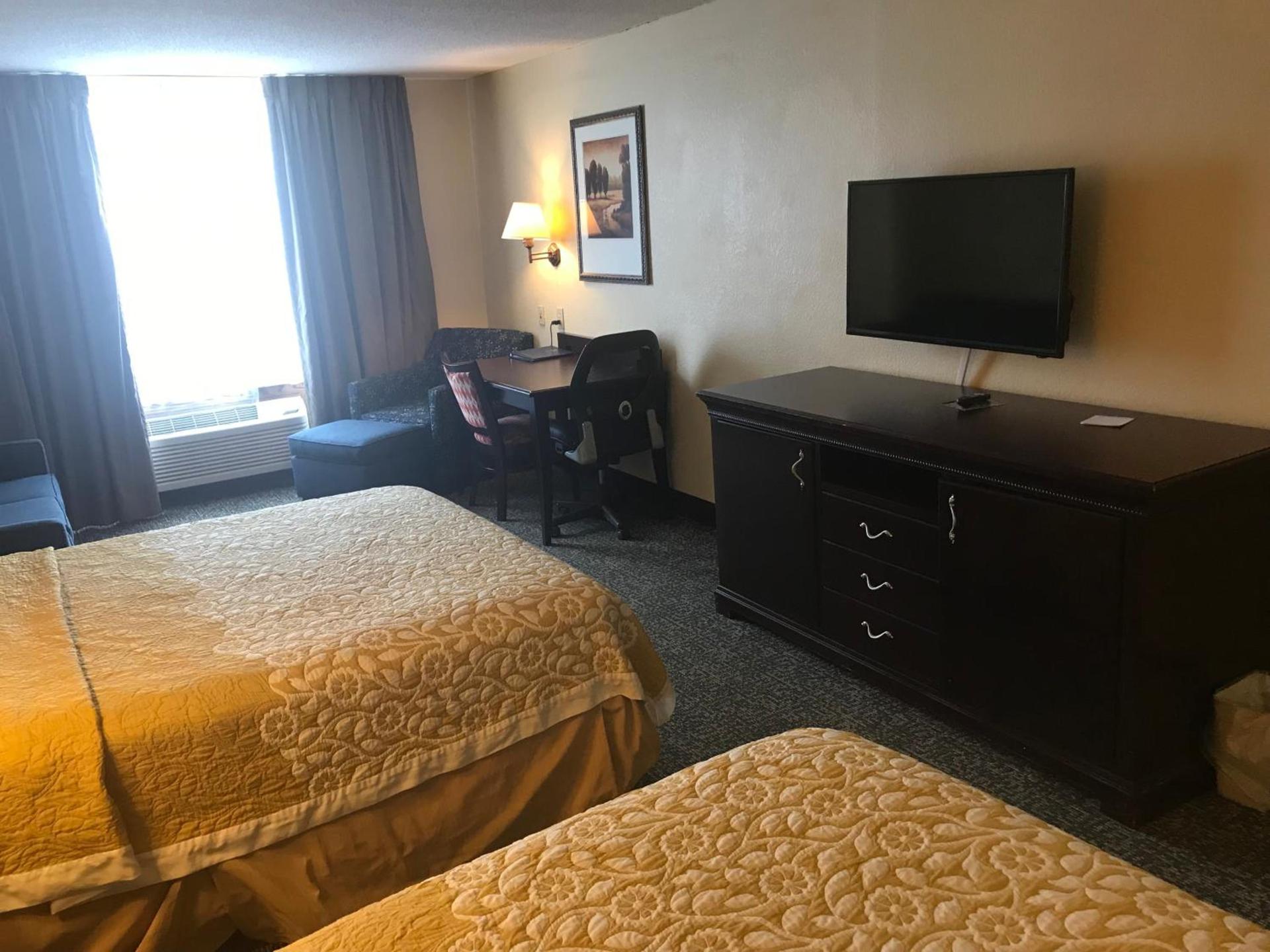 Days Inn & Suites by Wyndham Tucker/Northlake photo 16