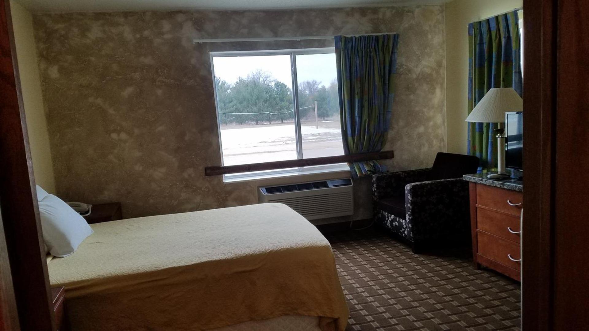 Inn of the Pines photo 16