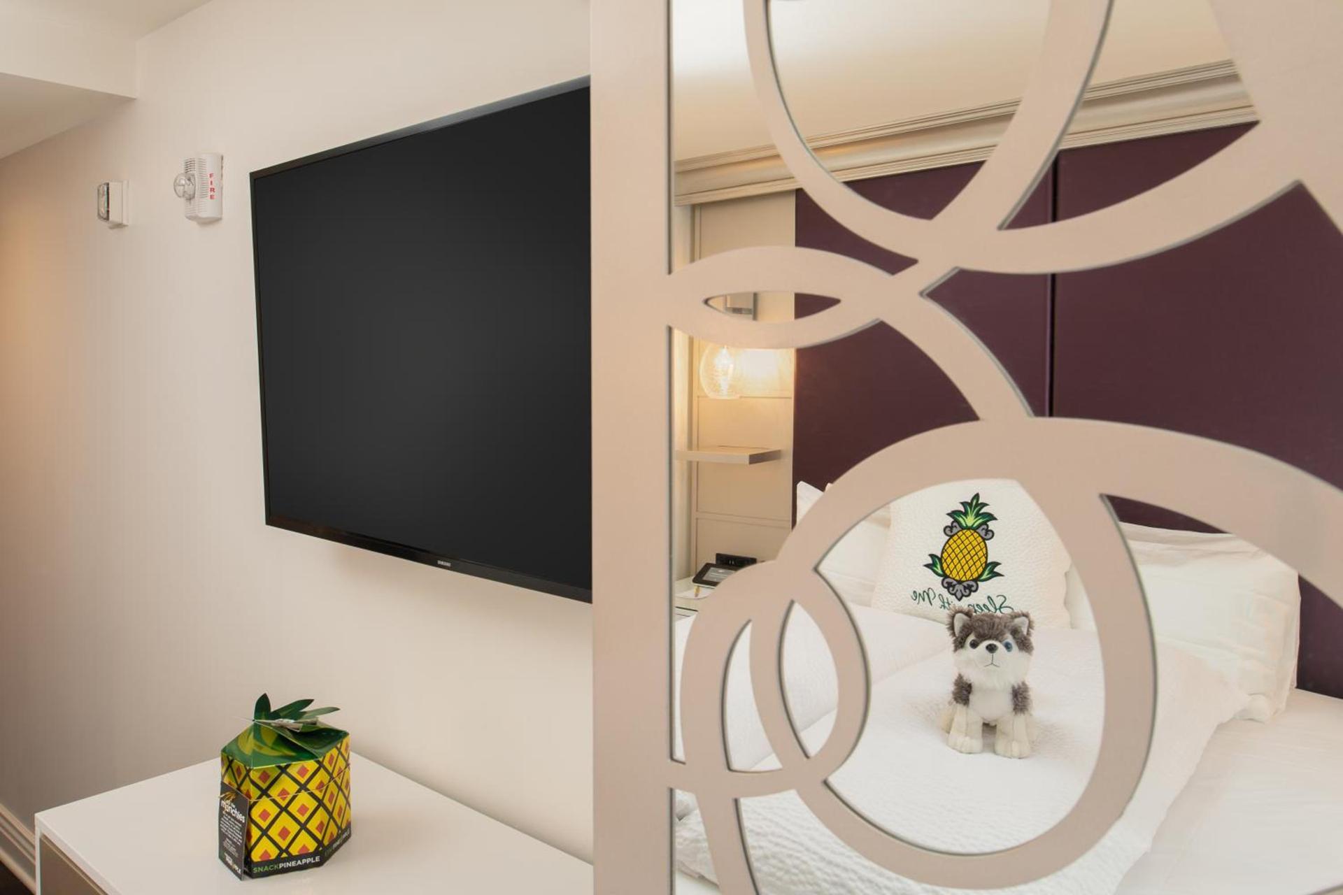 Staypineapple, An Artful Hotel, Midtown New York photo 56
