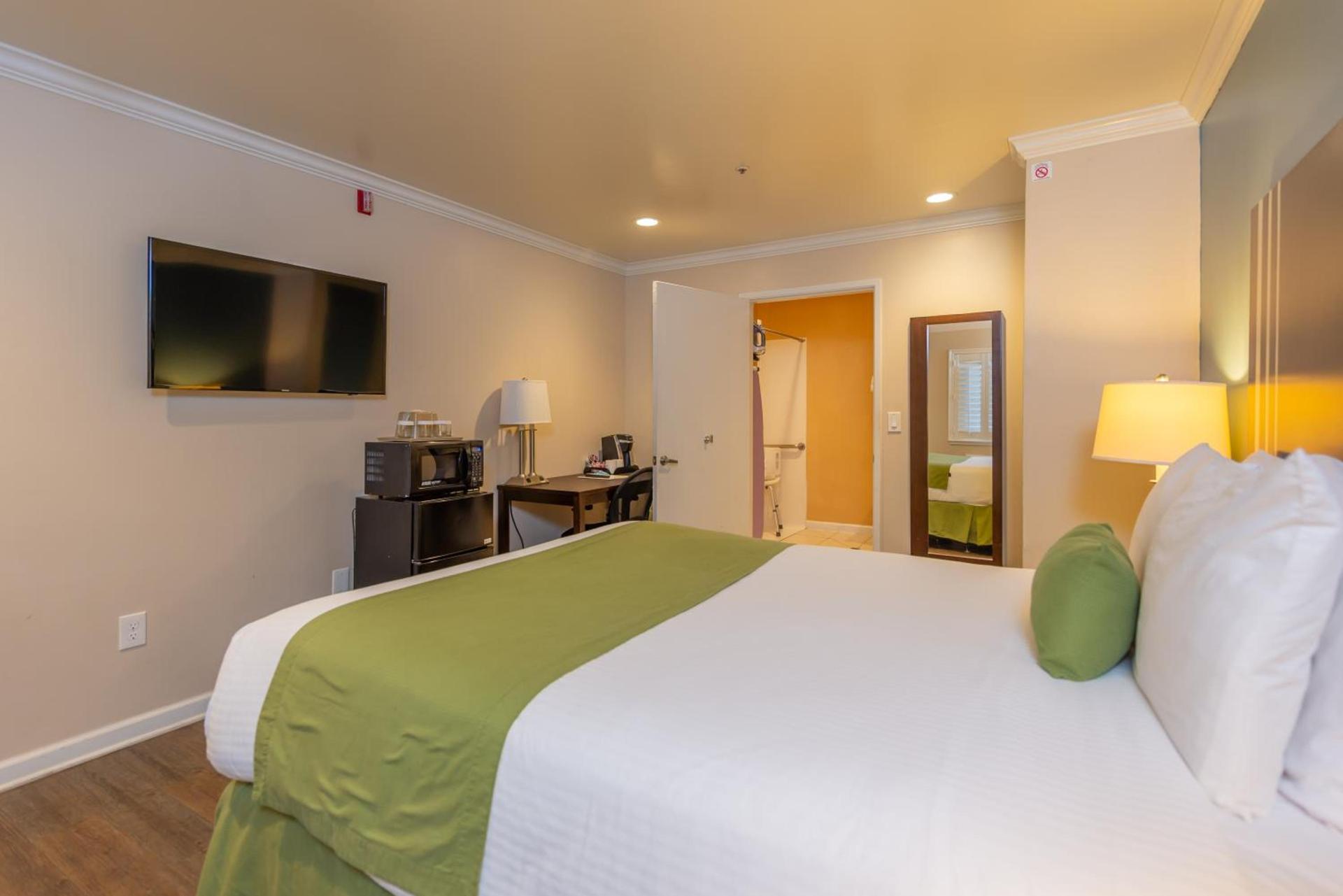 Ocean Pacific Lodge photo 12