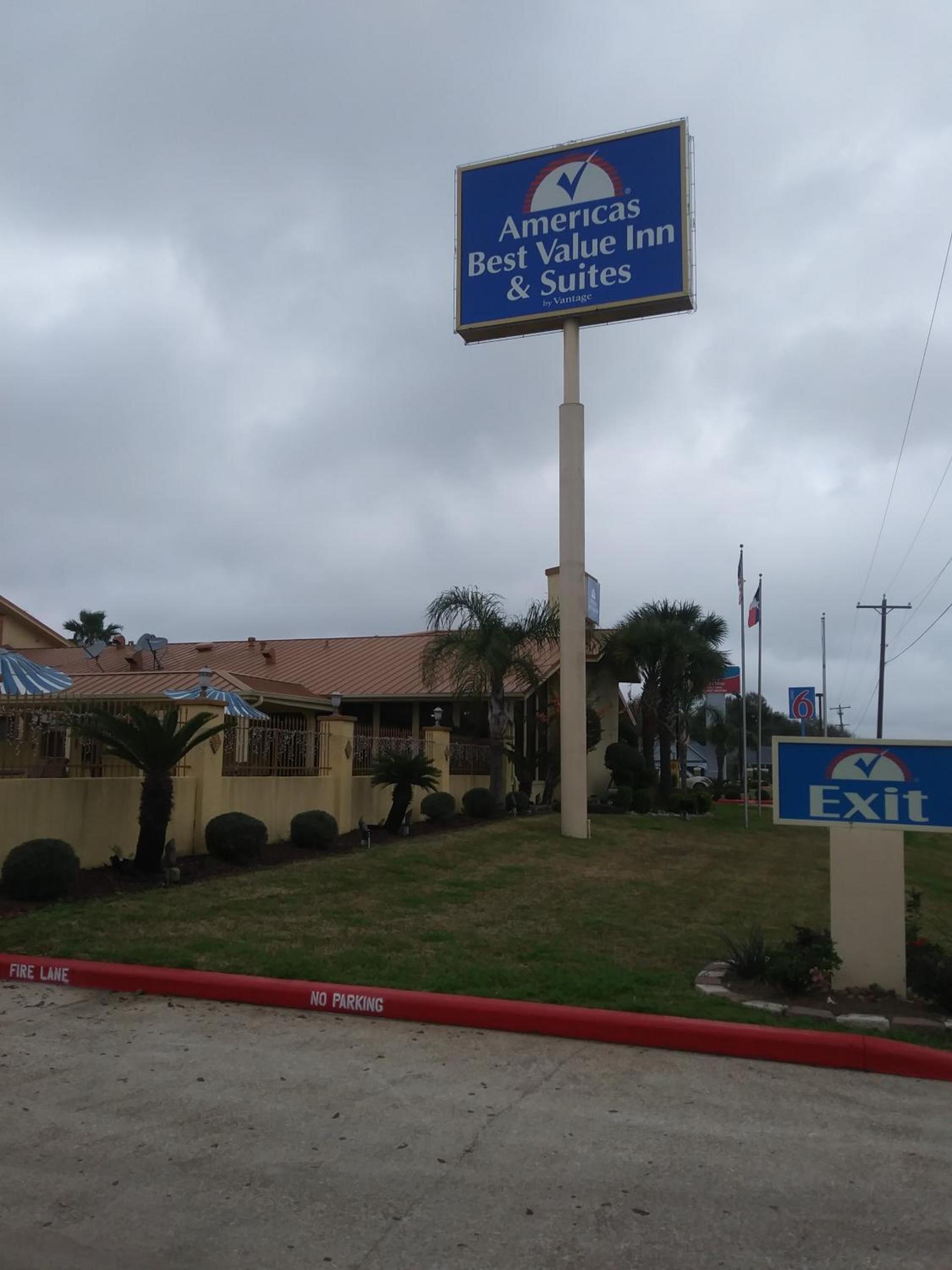 Americas Best Value Inn & Suites-Alvin/Houston photo 3