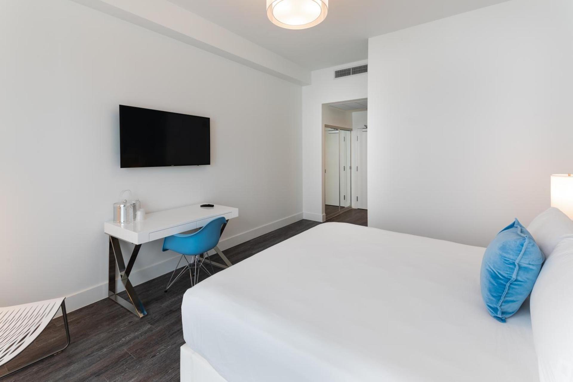 President Hotel Villa photo 49