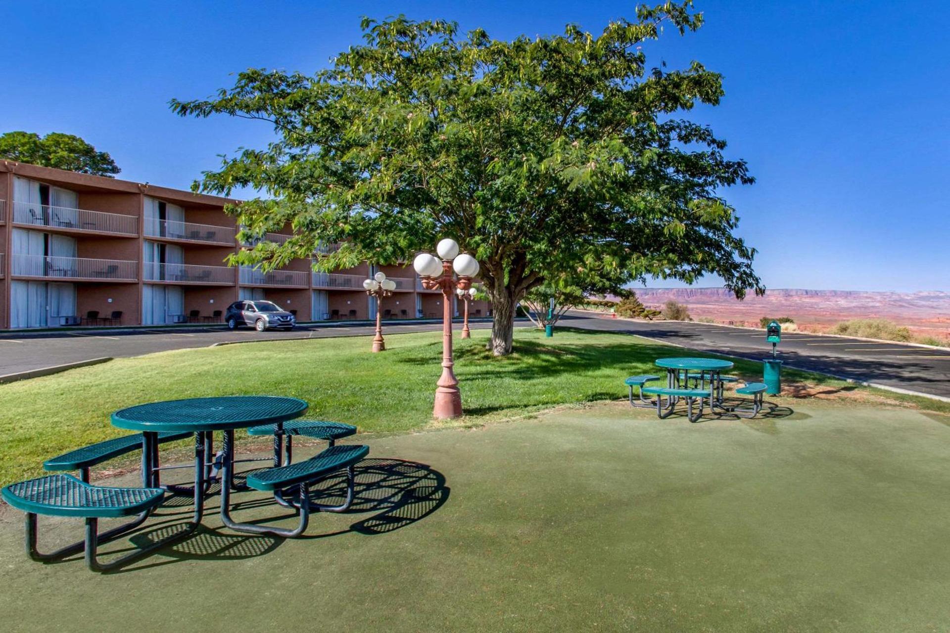 Scenic View Inn - Lake Powell - Page AZ photo 6