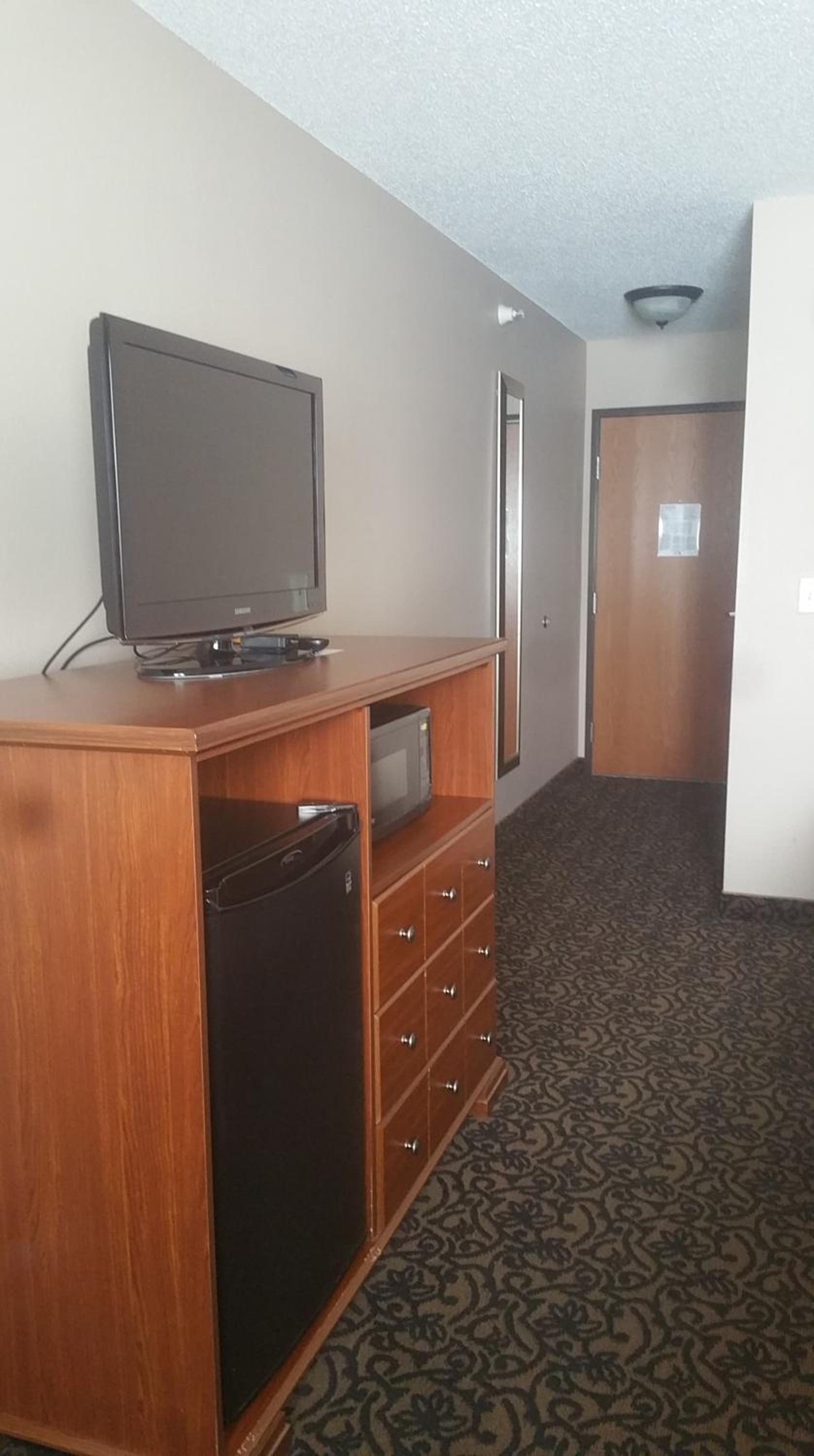 Canby Inn and Suites photo 9