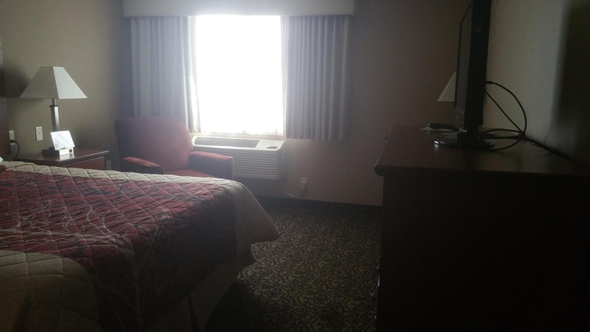 Canby Inn and Suites photo 5