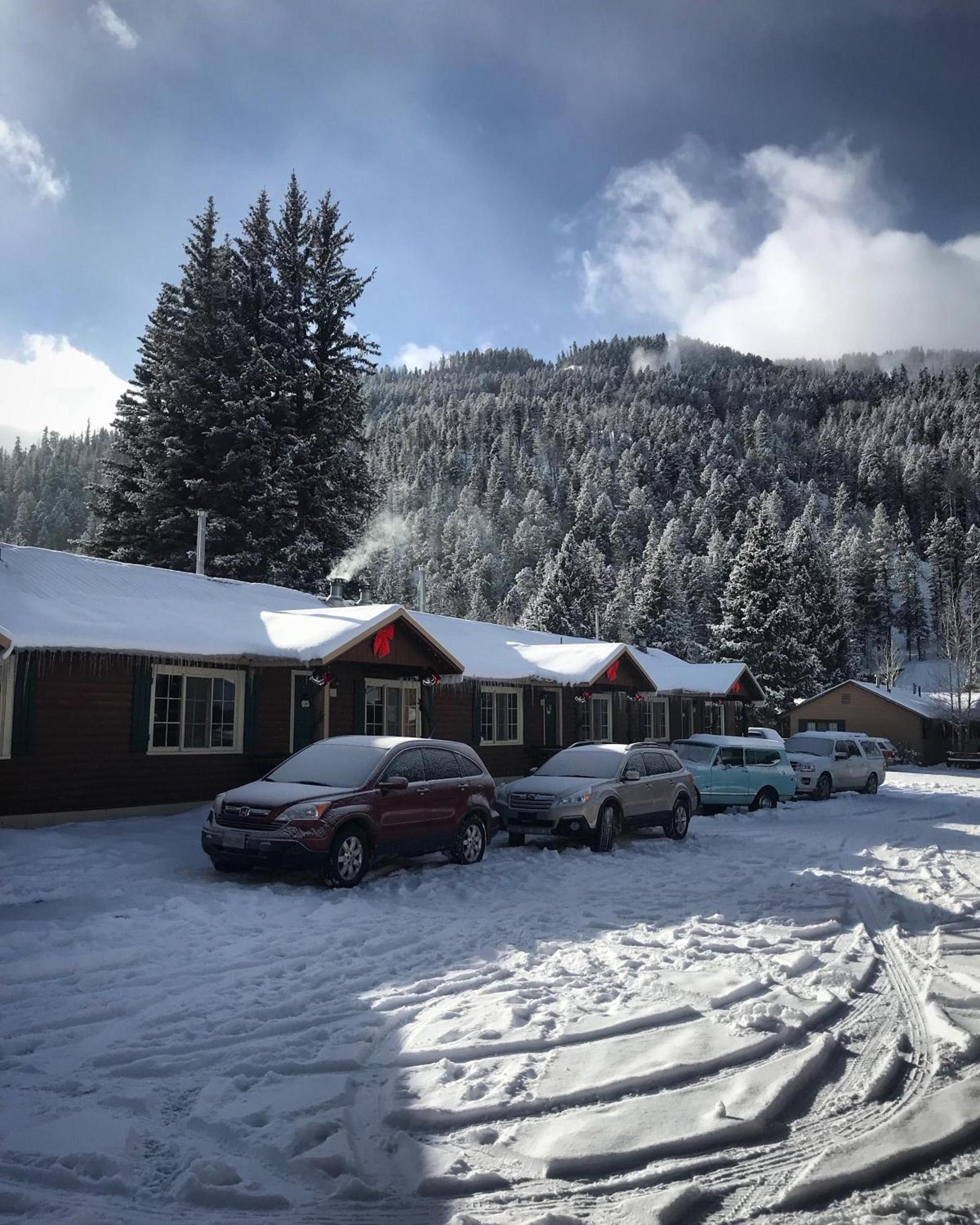Three Bears Lodge photo 14