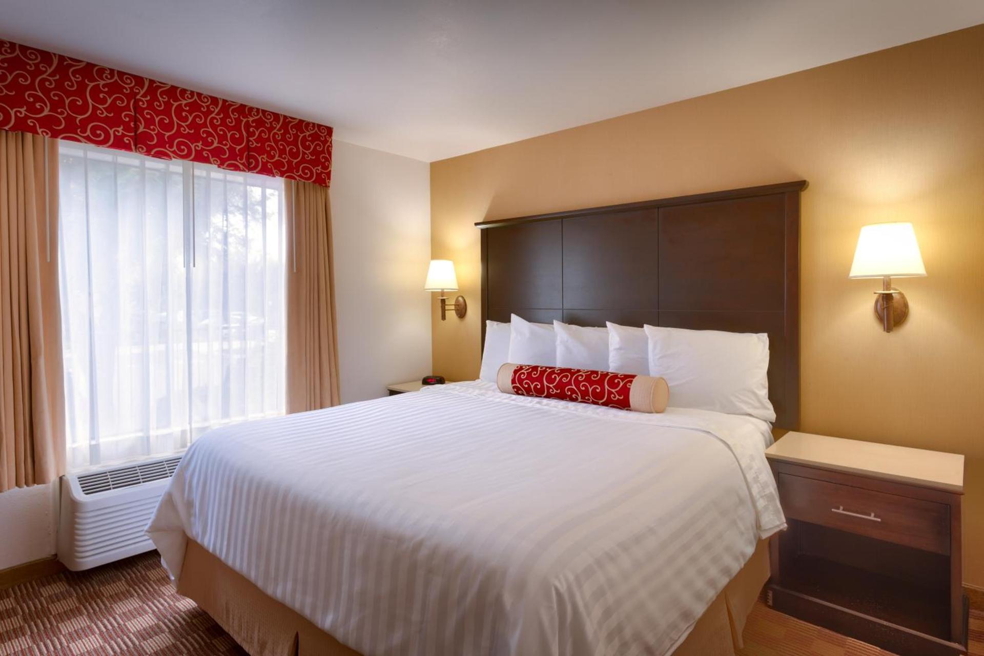 Cortona Inn and Suites Anaheim Resort photo 13