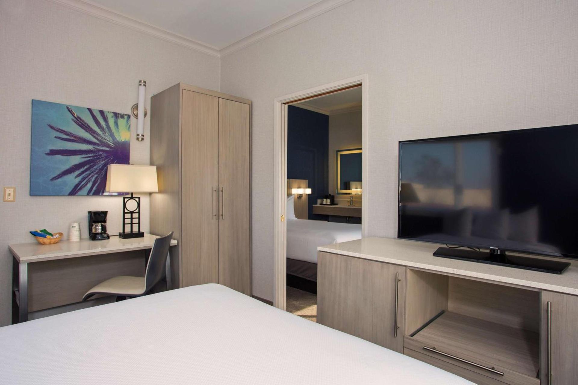SureStay Hotel by Best Western Santa Monica photo 38