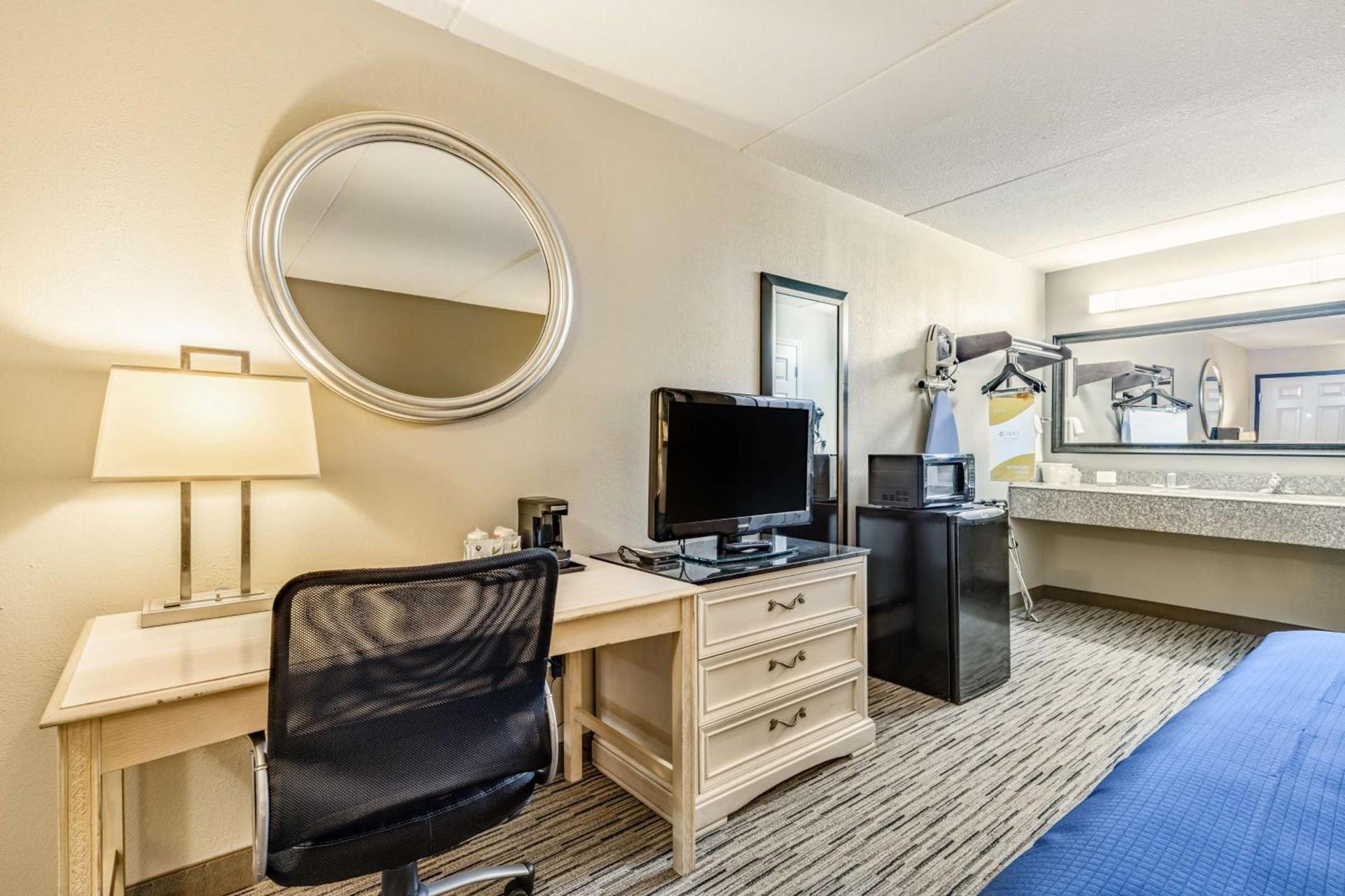 SureStay Hotel by Best Western Tupelo North photo 10