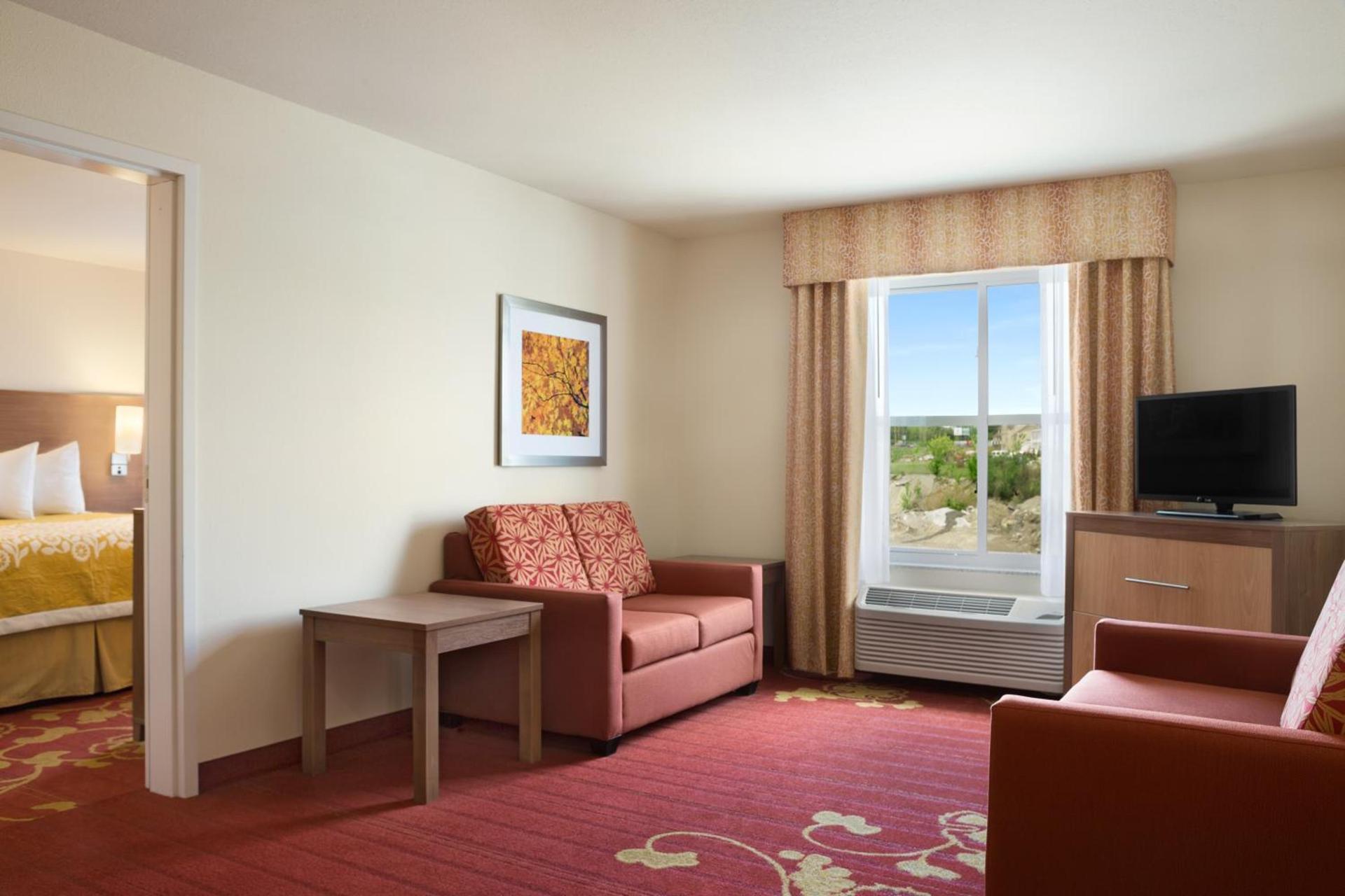 Days Inn & Suites by Wyndham Belmont photo 25