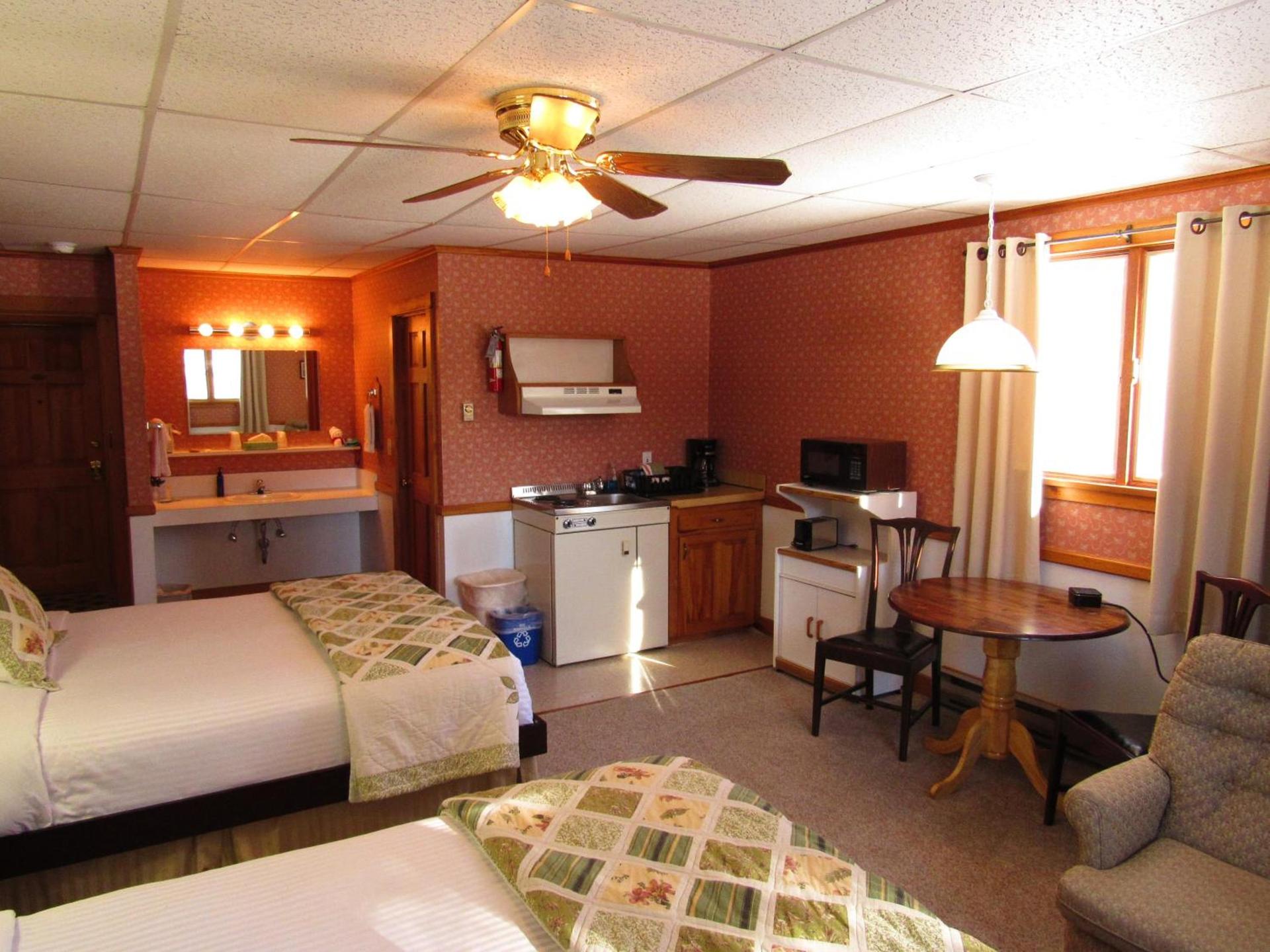 Carlson's Lodge photo 38