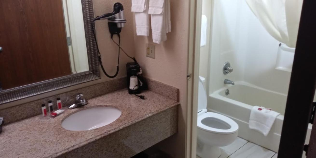 Days Inn by Wyndham Morehead photo 19