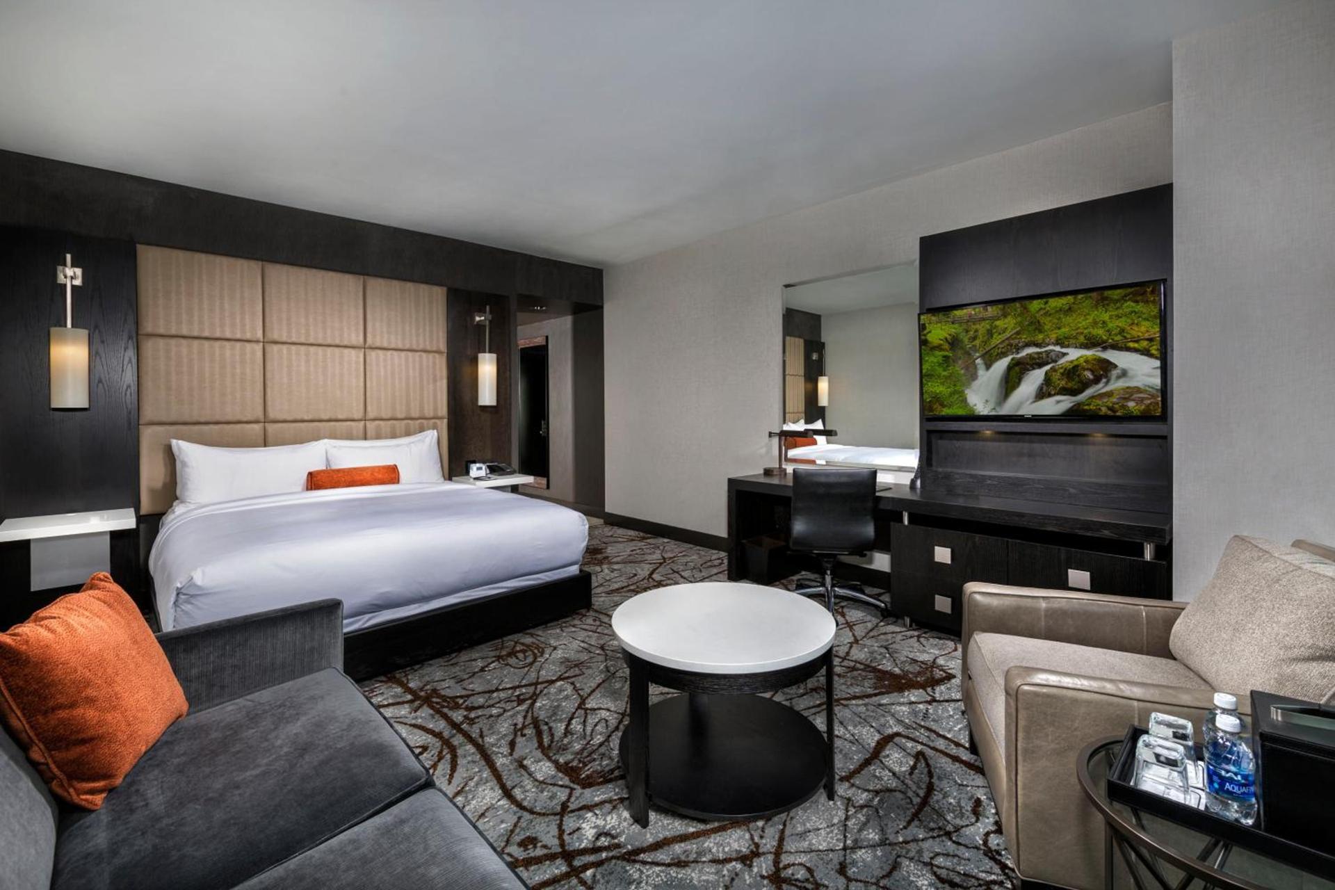 The Hotel at the University of Maryland photo 13
