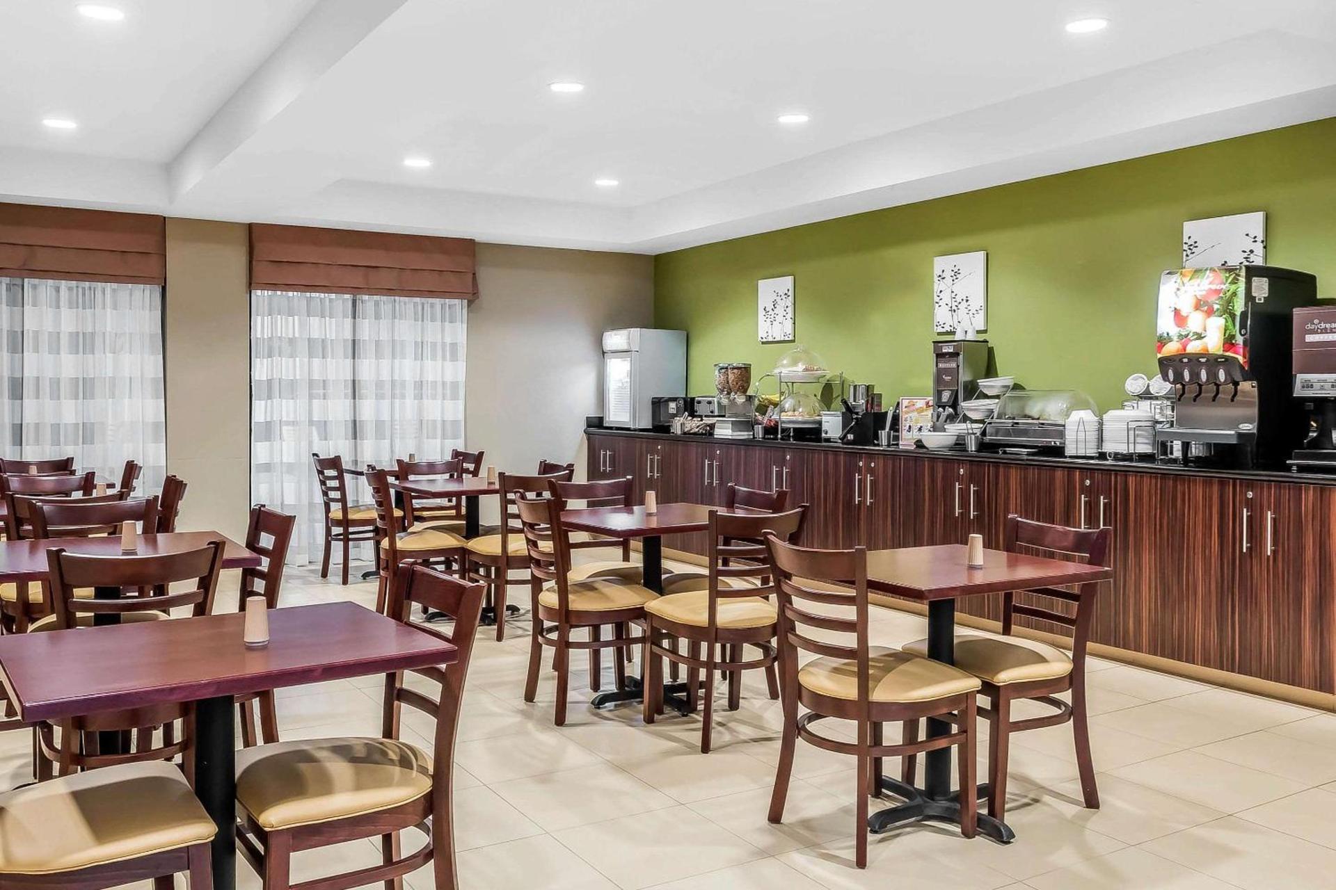Sleep Inn & Suites Dothan North photo 39