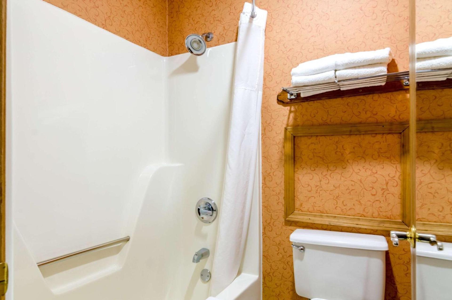 Quality Inn Eureka Springs South photo 39