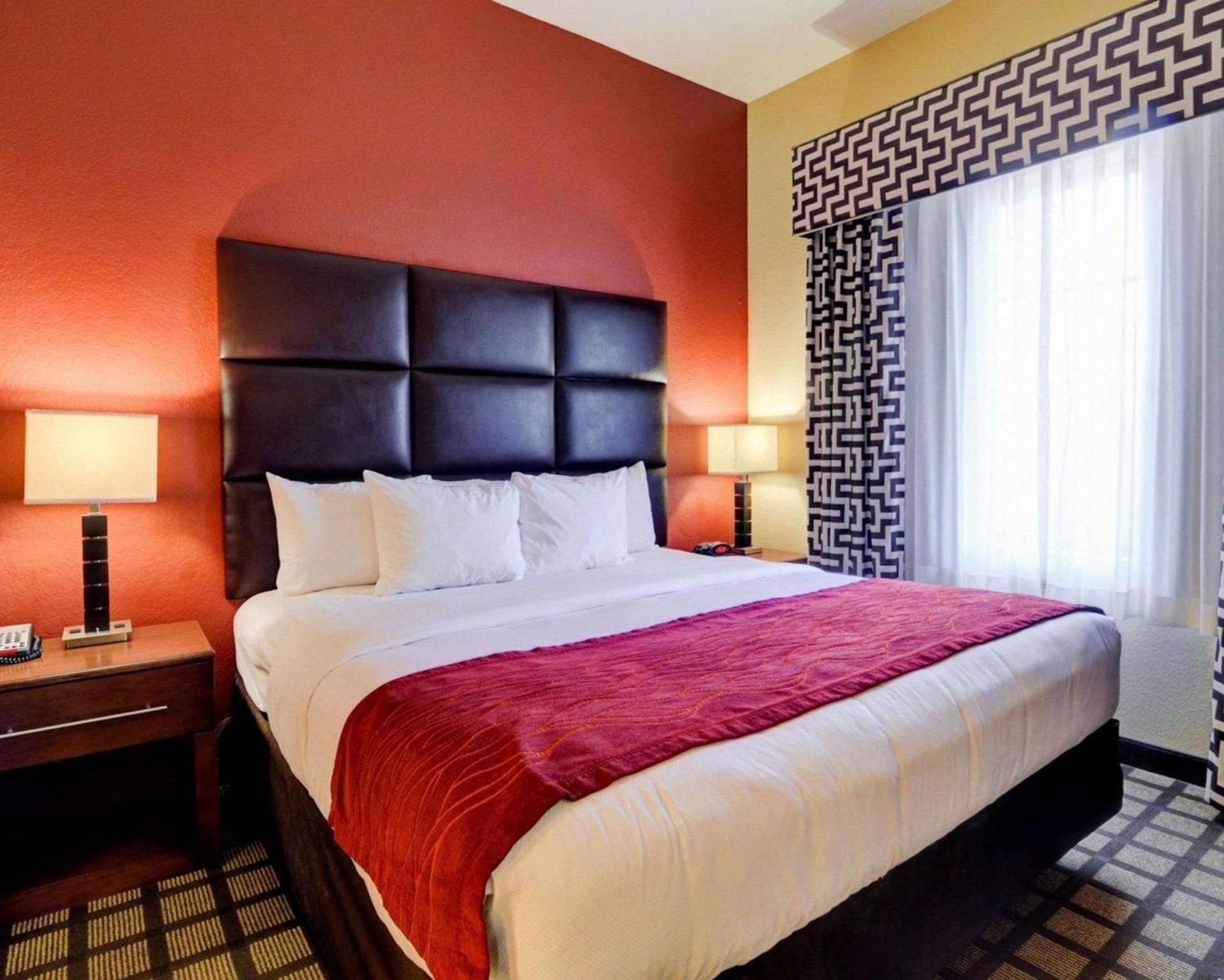 Comfort Inn & Suites Fort Smith I-540 photo 15