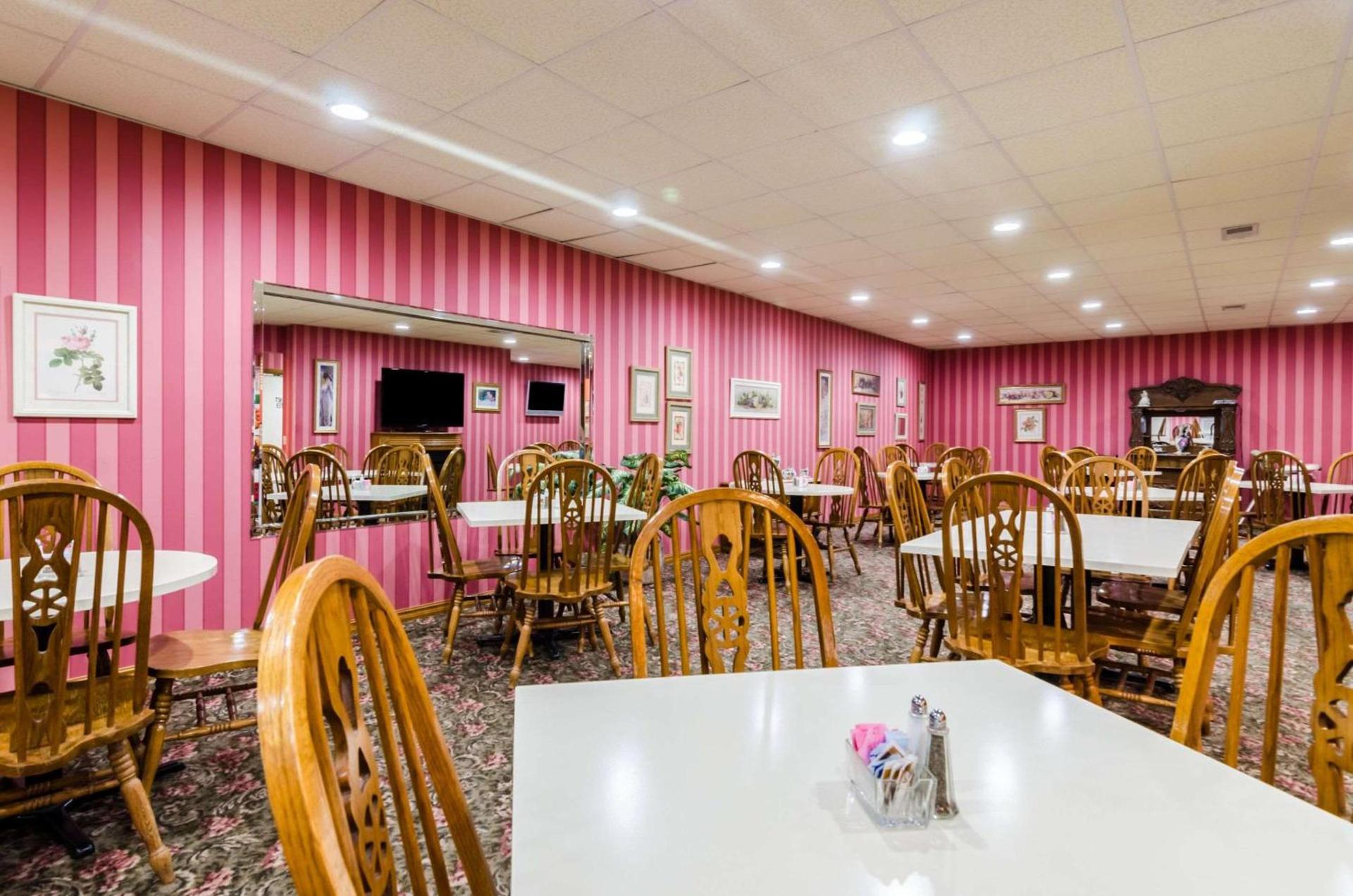 Quality Inn Eureka Springs South photo 9