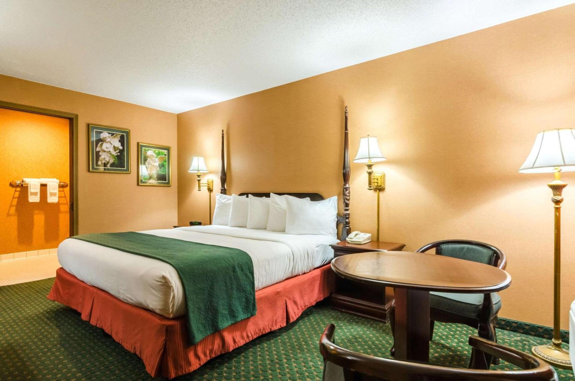 Quality Inn Eureka Springs South photo 53