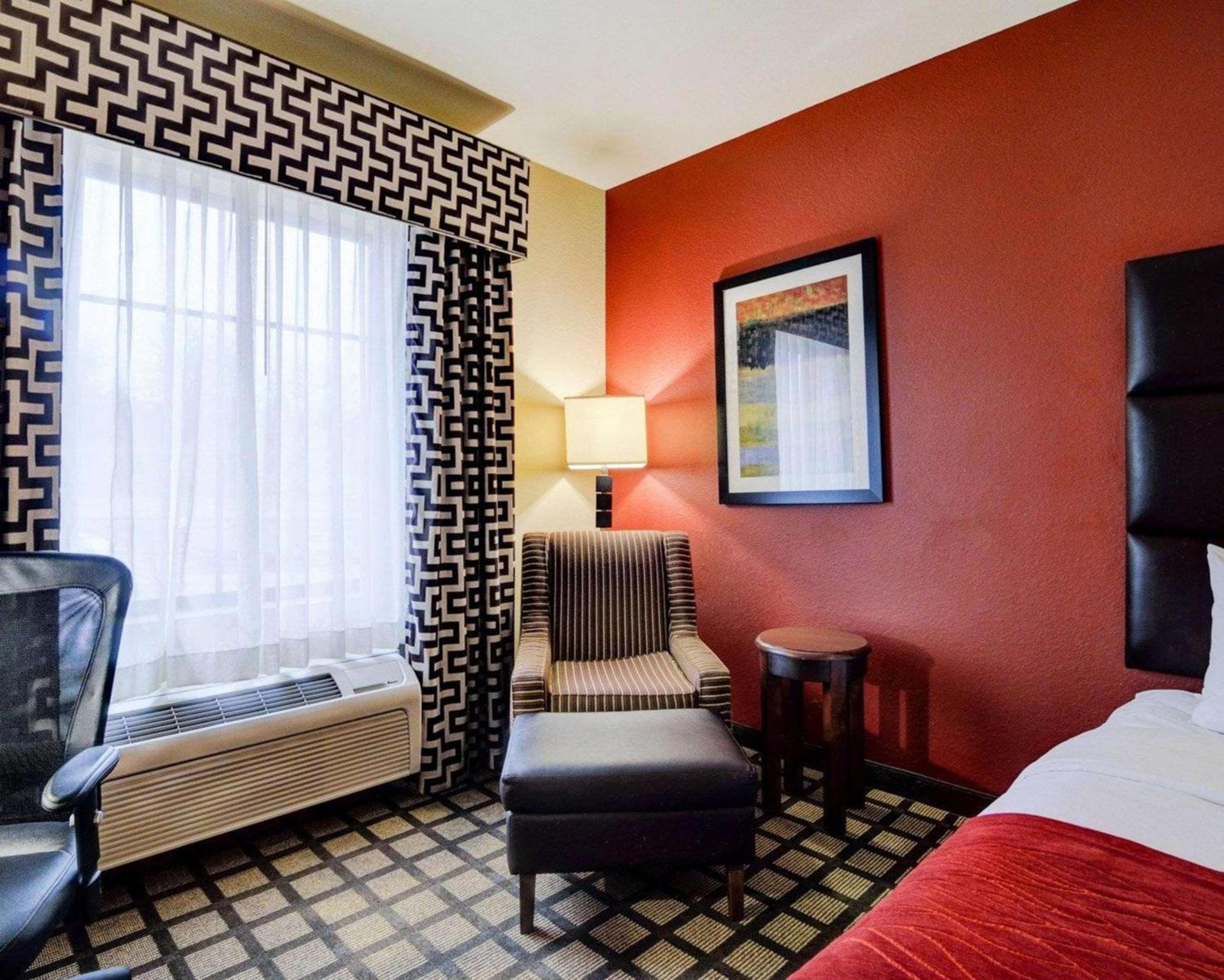 Comfort Inn & Suites Fort Smith I-540 photo 8