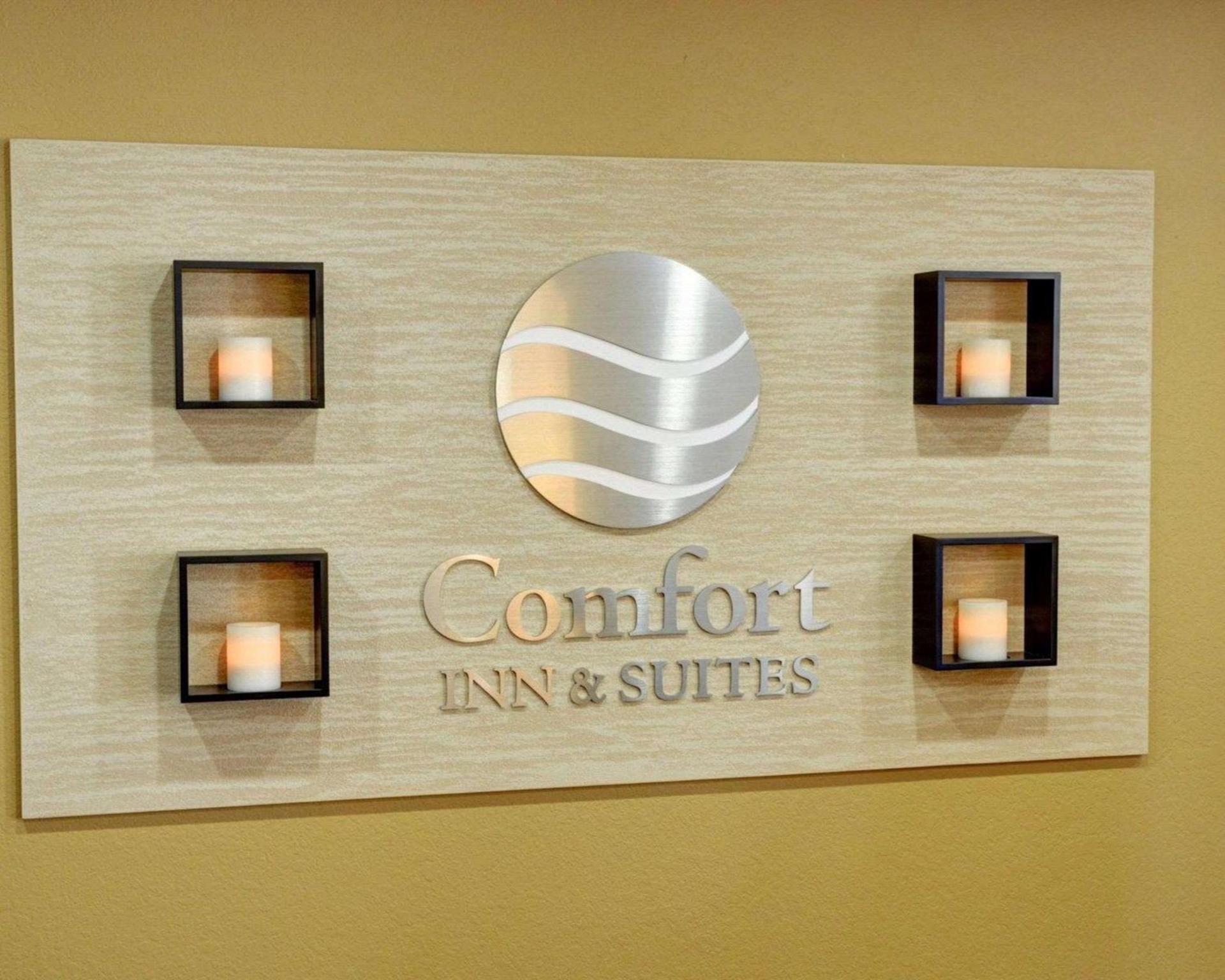 Comfort Inn & Suites Fort Smith I-540 photo 6