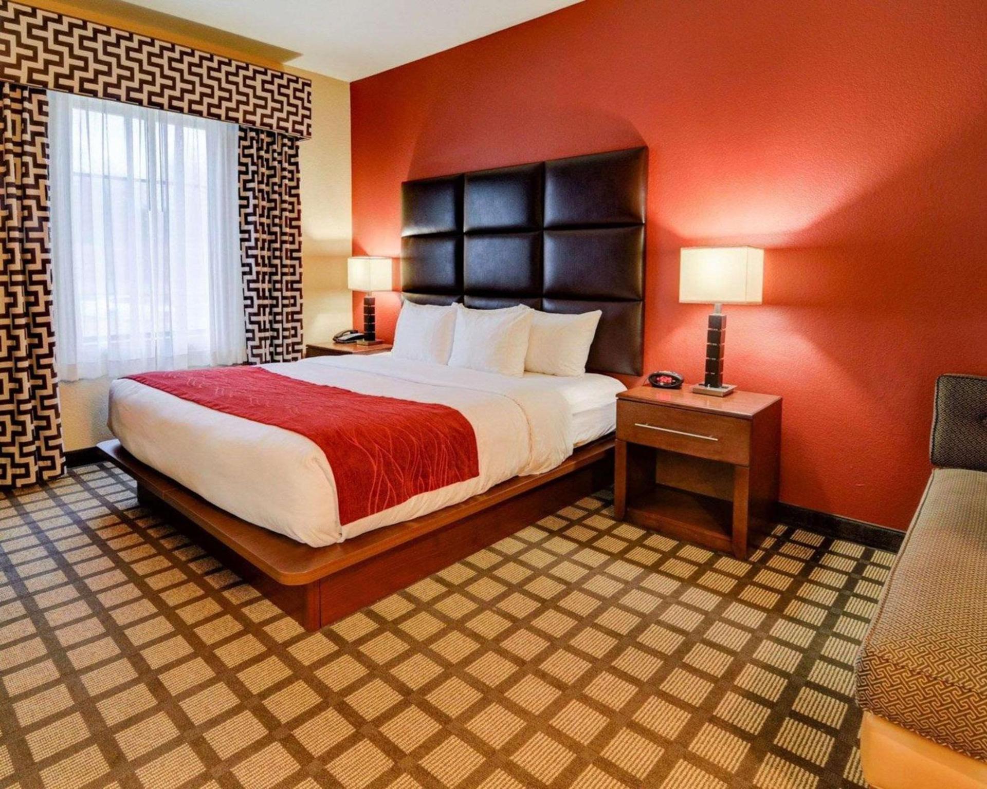 Comfort Inn & Suites Fort Smith I-540 photo 20