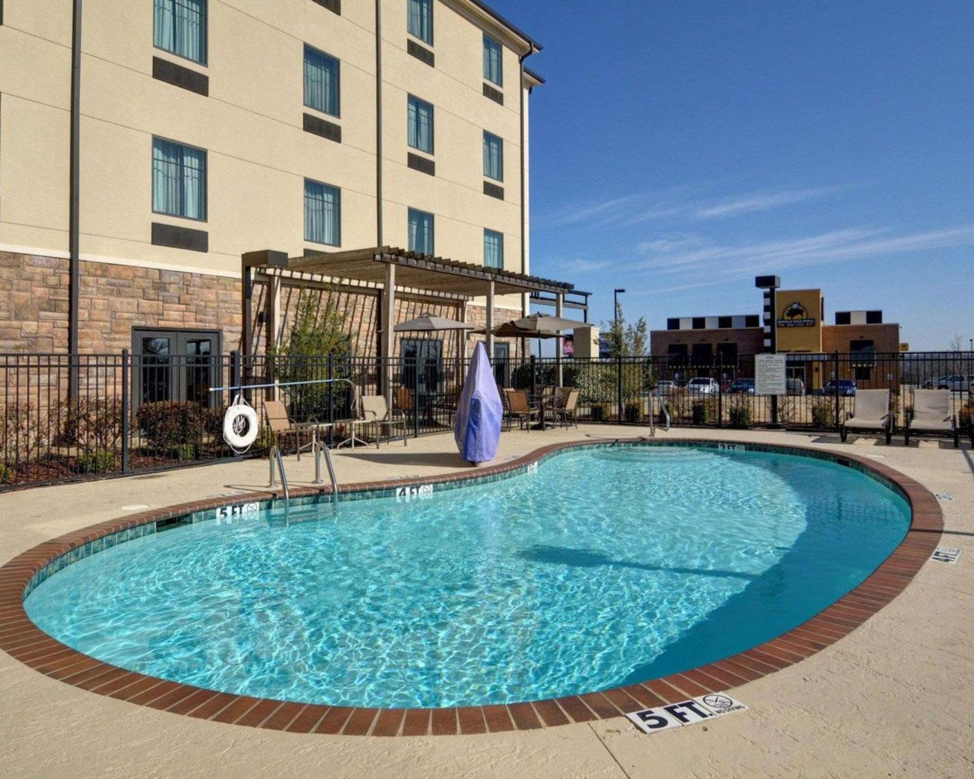 Comfort Inn & Suites Fort Smith I-540 photo 25