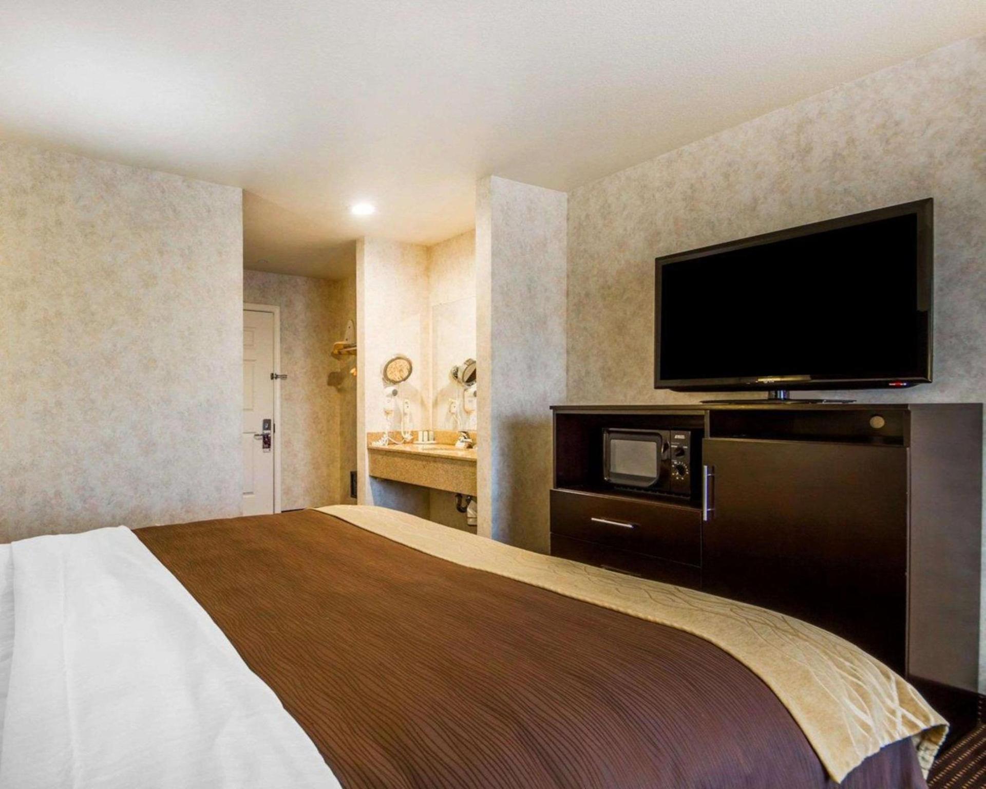 Comfort Inn Watsonville photo 11