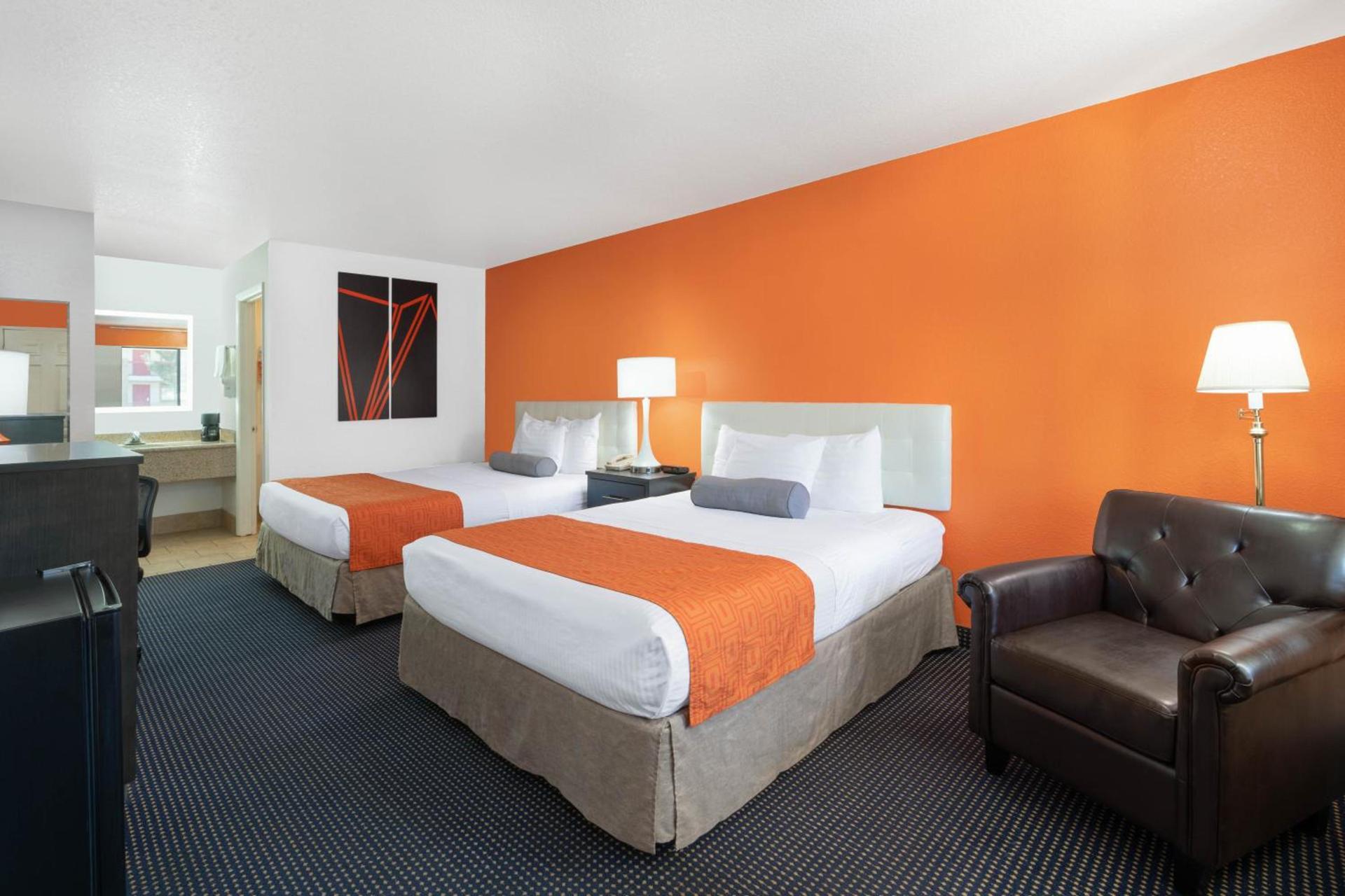Howard Johnson by Wyndham Holbrook photo 5