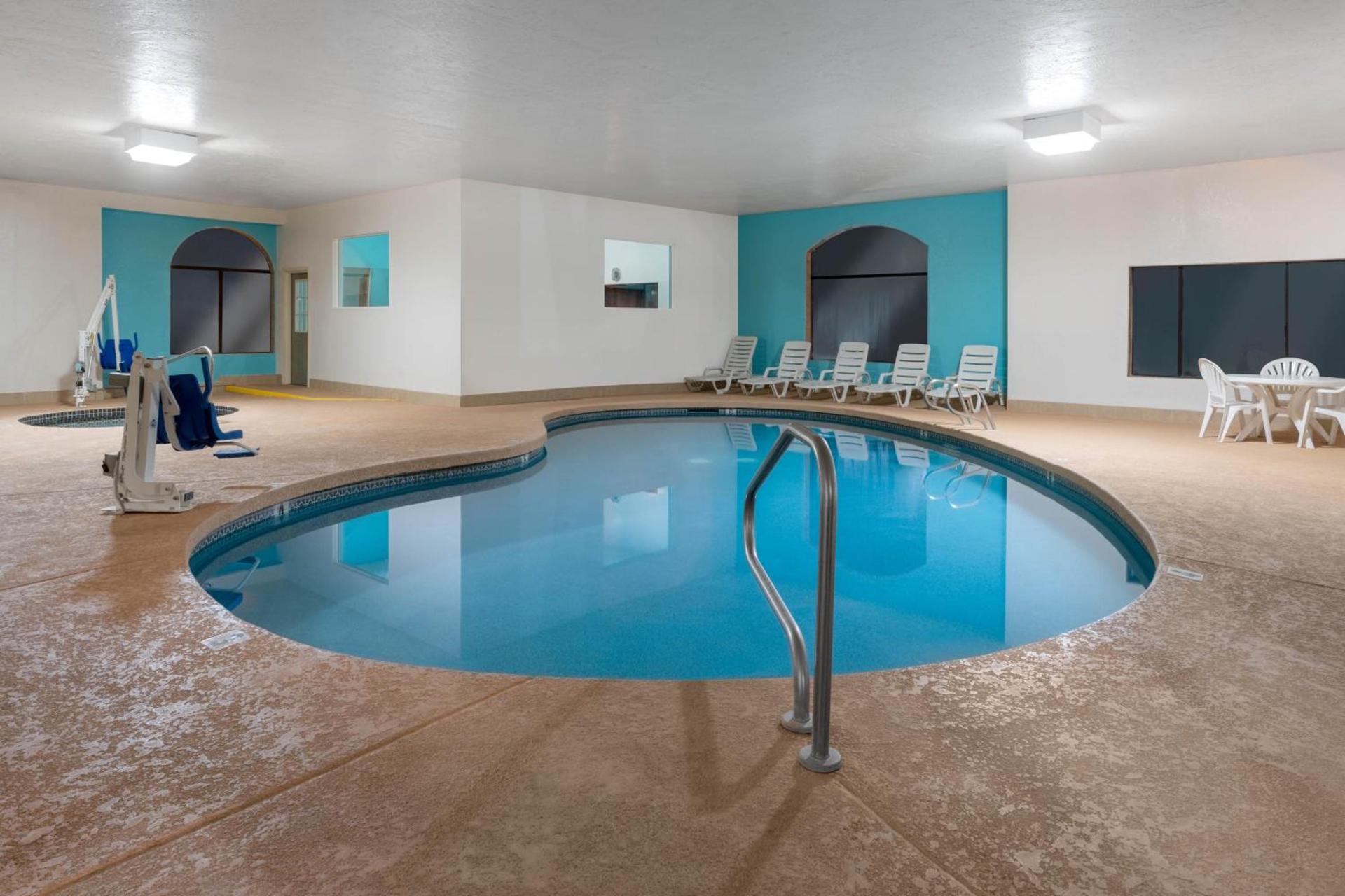 Howard Johnson by Wyndham Holbrook photo 8