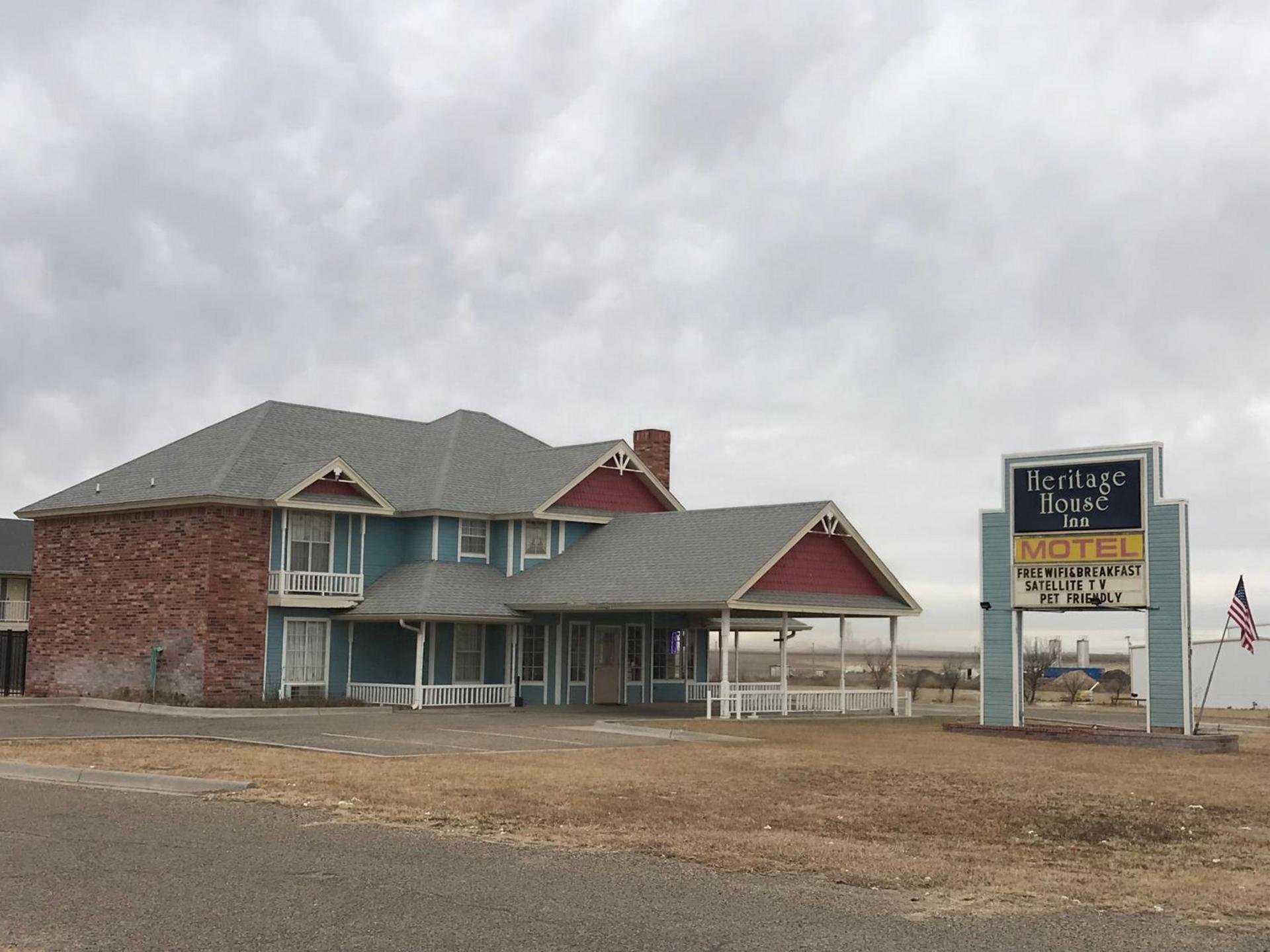 Heritage House Inn photo 12
