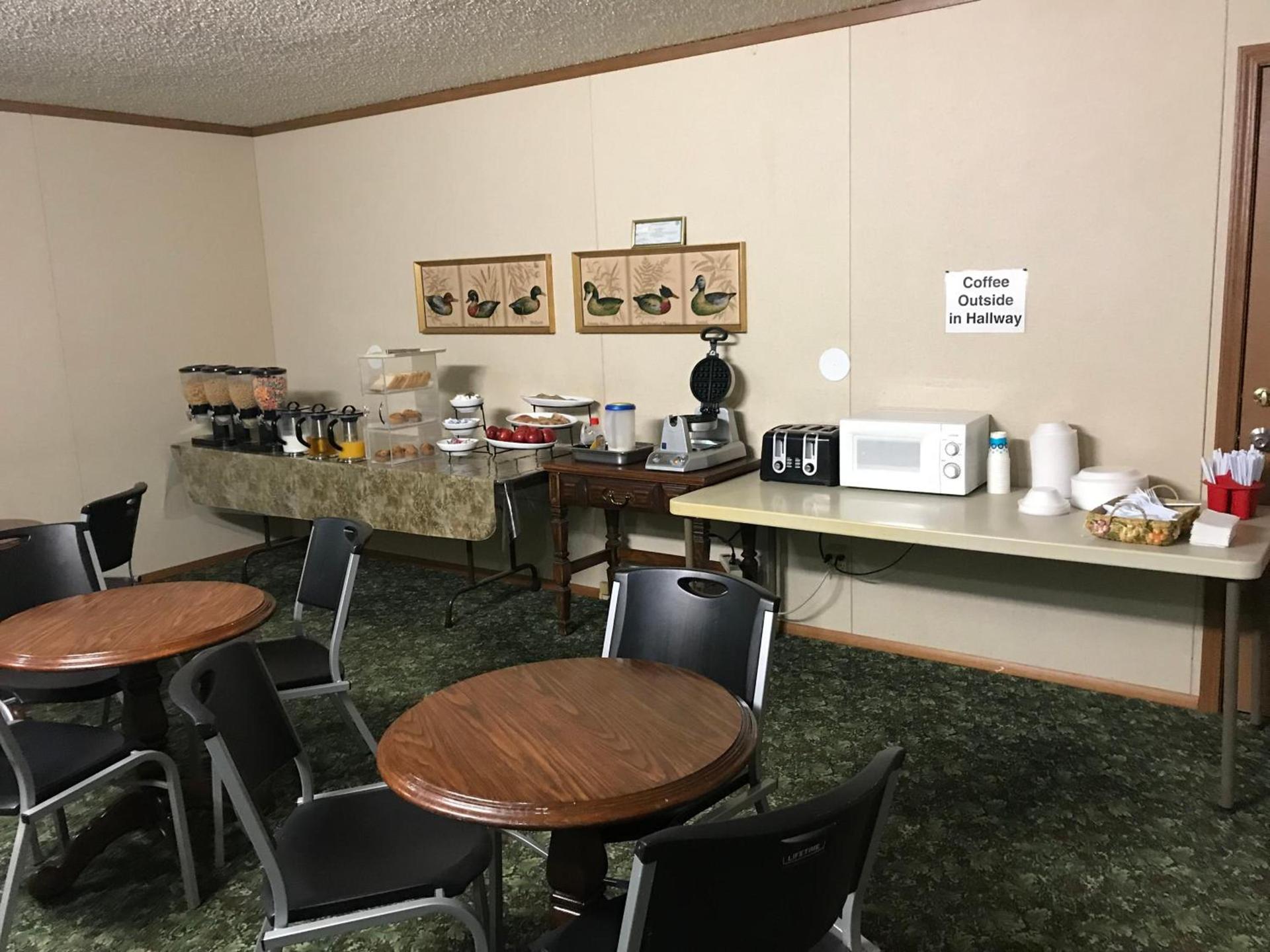 Heritage House Inn photo 22