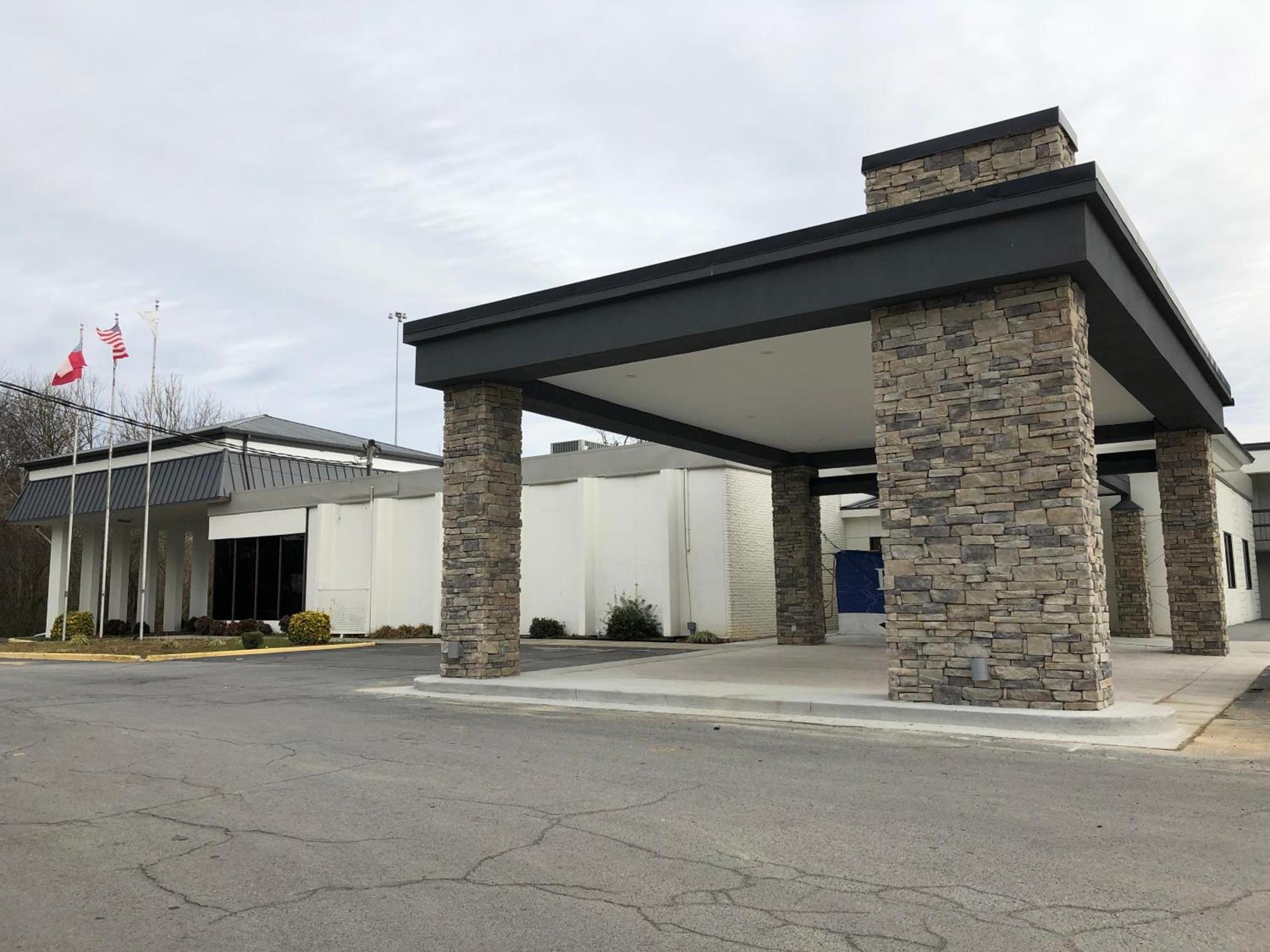 Quality Inn Dalton East photo 49