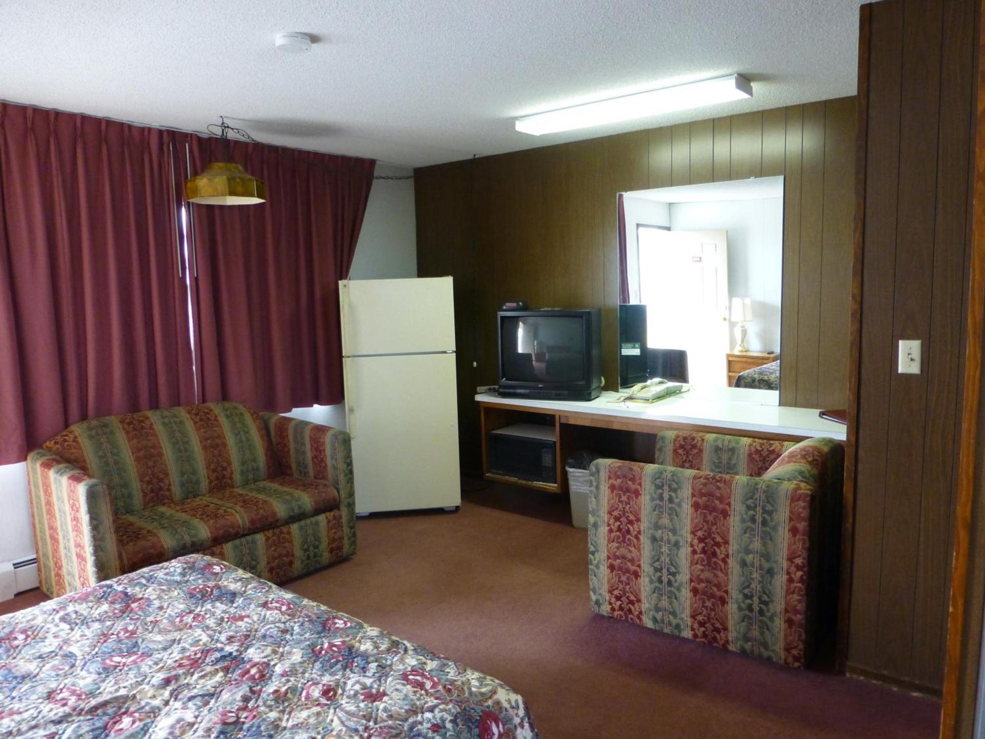Umatilla Inn & Suites photo 12