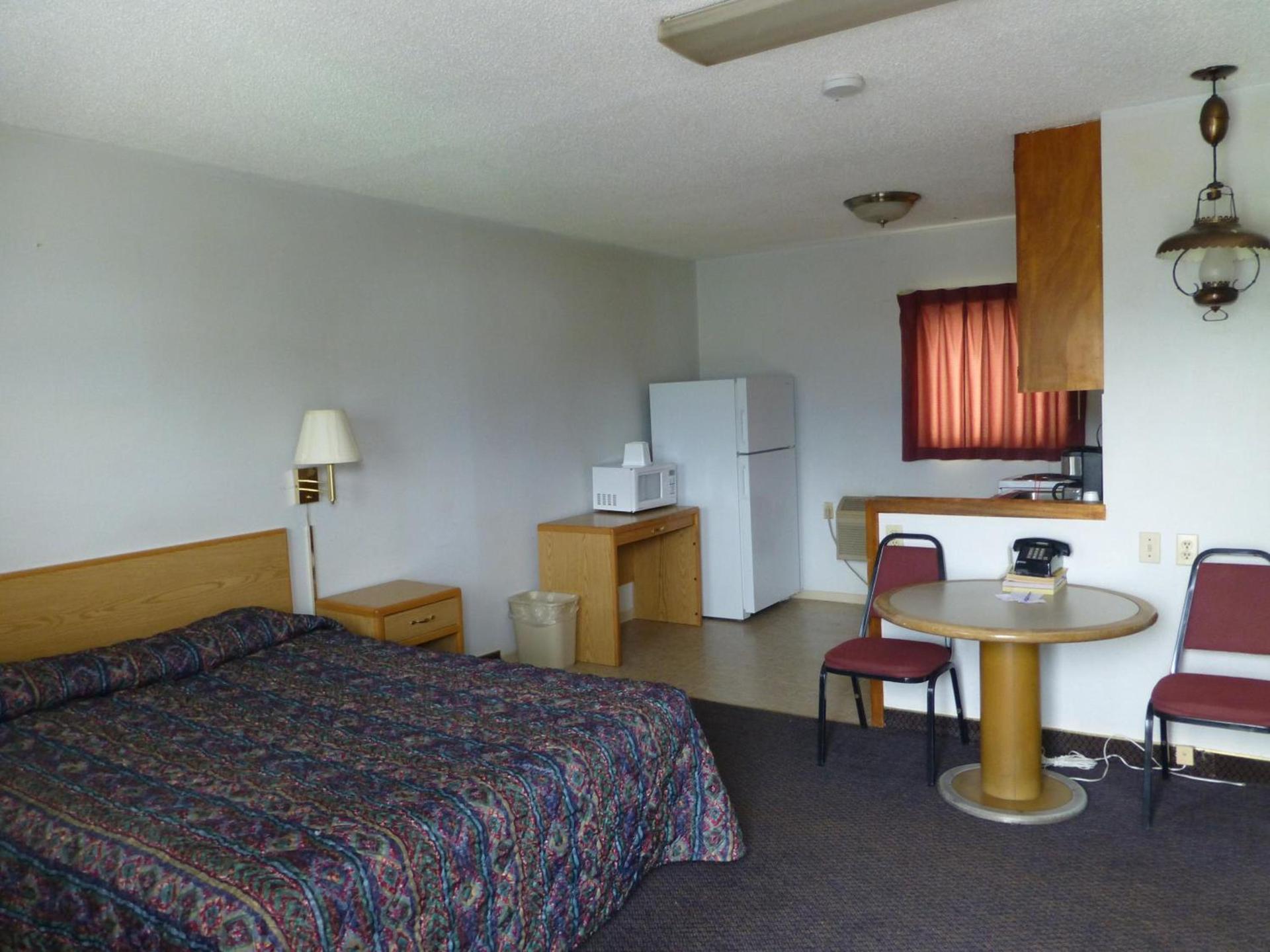 Umatilla Inn & Suites photo 18
