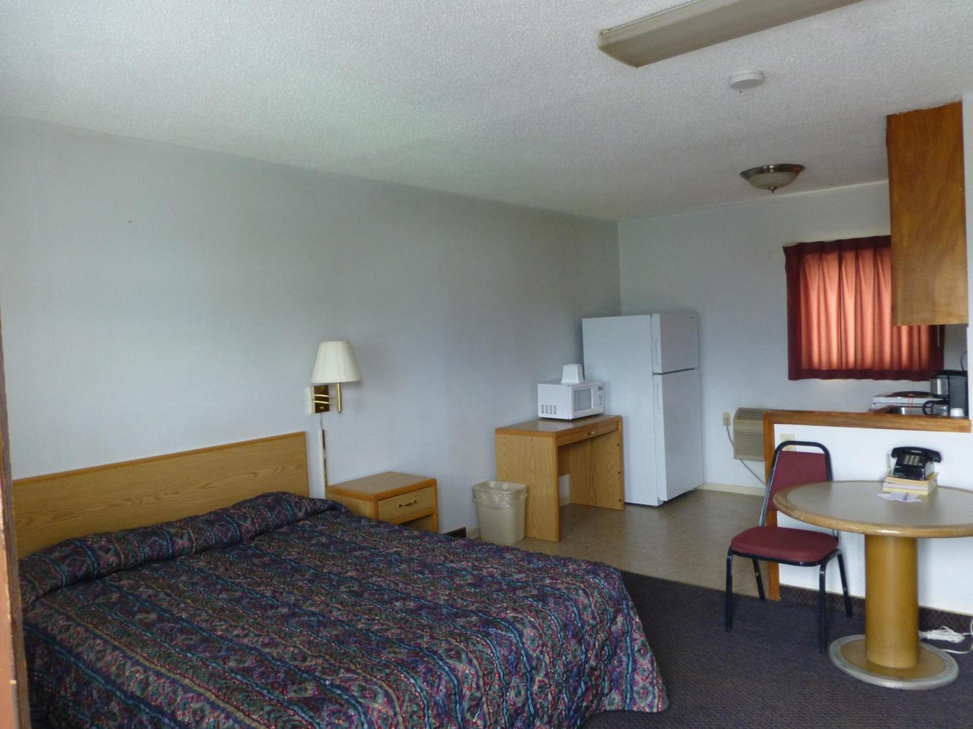Umatilla Inn & Suites photo 19