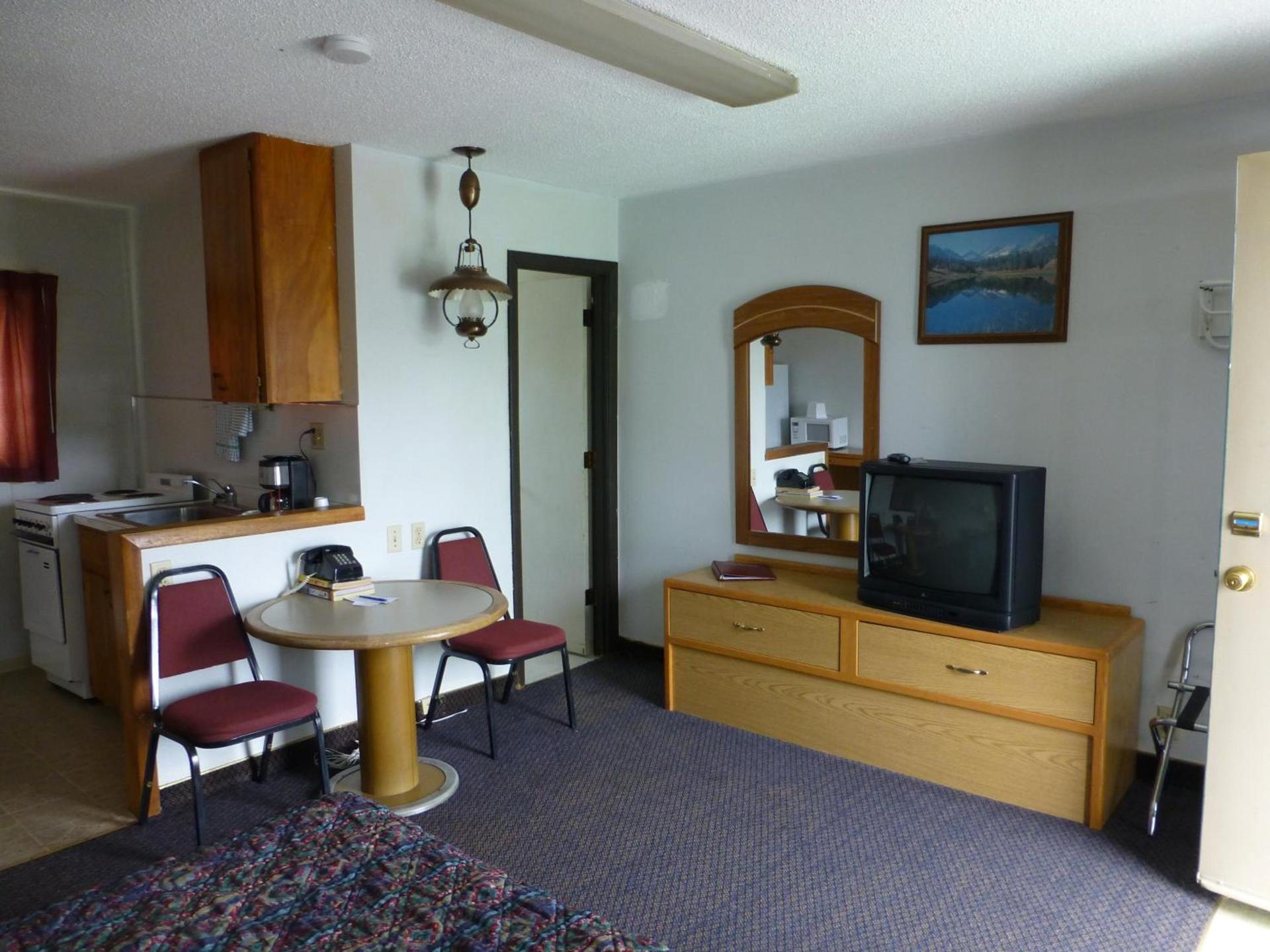Umatilla Inn & Suites photo 20