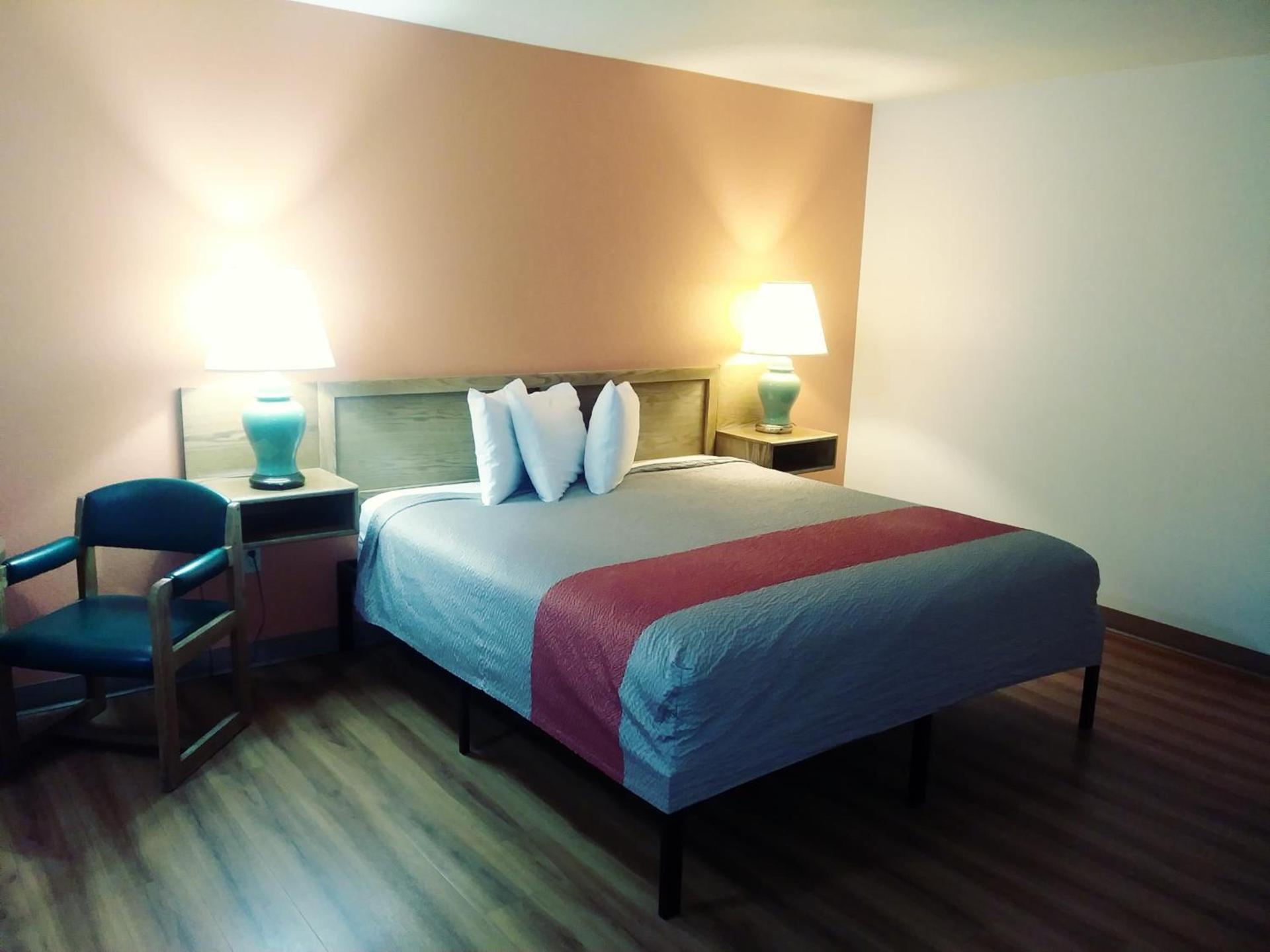 Motel 6-Madras, OR photo 30
