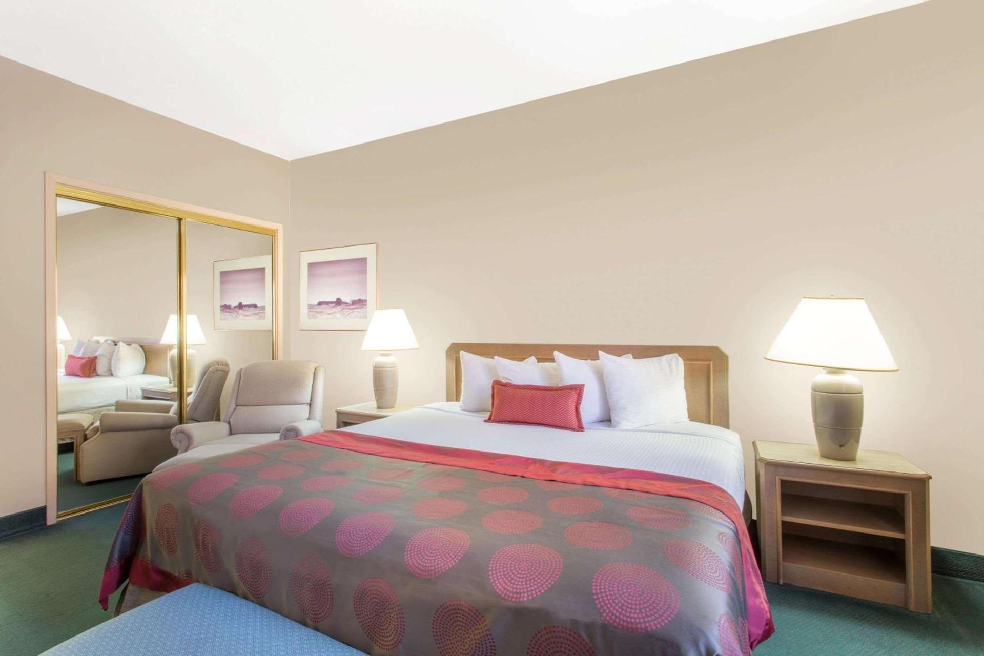 Ramada by Wyndham St George photo 43