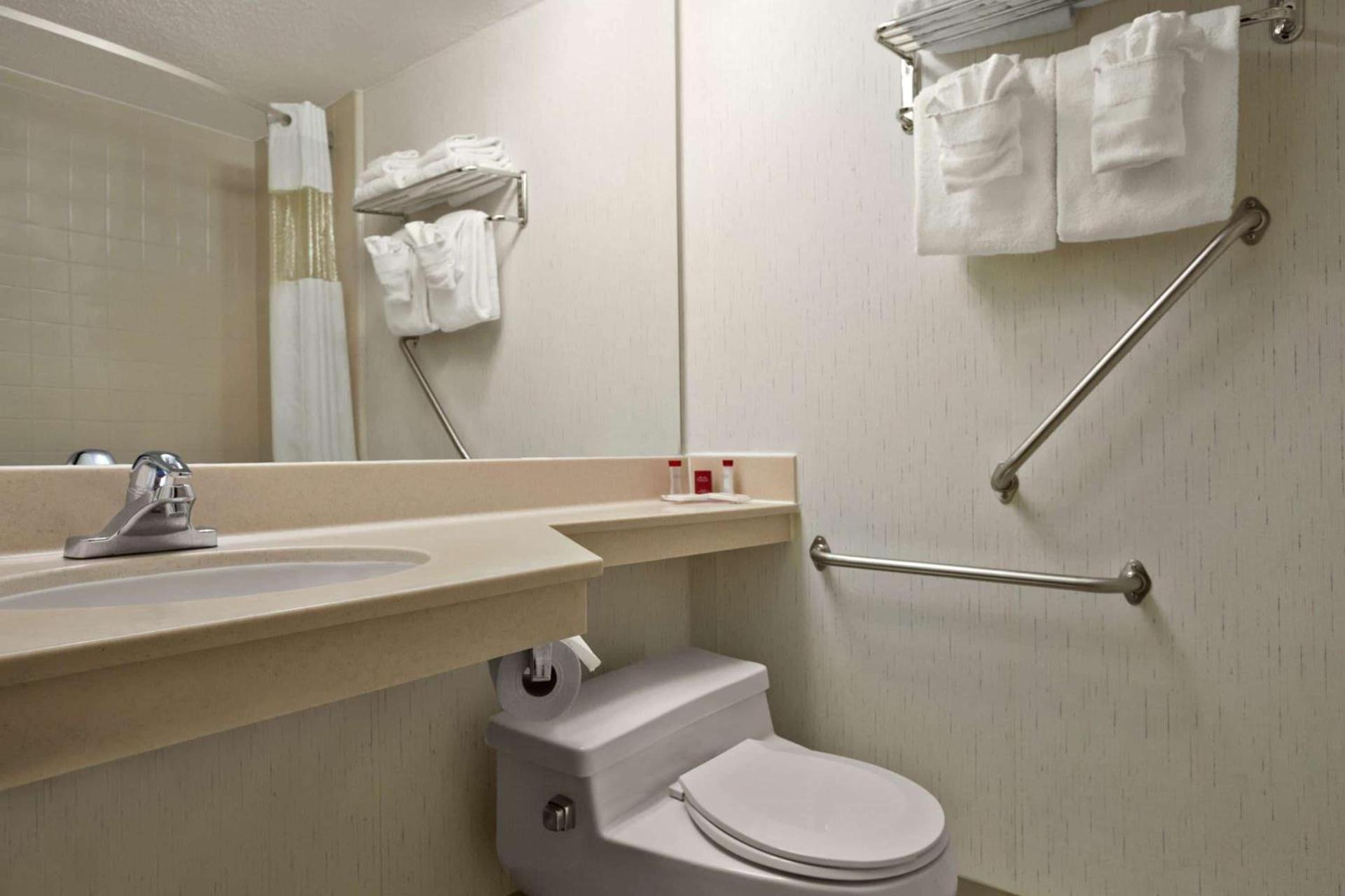 Ramada by Wyndham Grand Junction photo 12