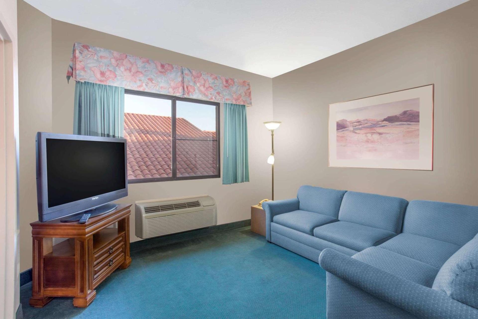 Ramada by Wyndham St George photo 35
