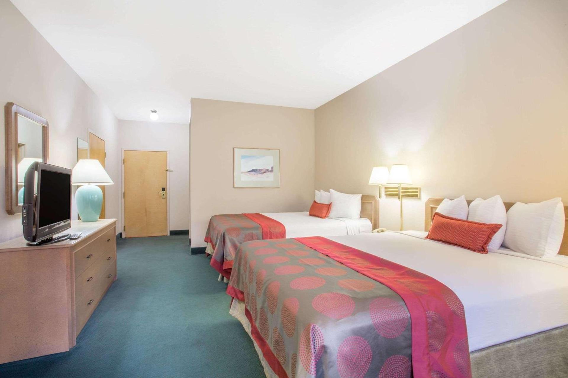 Ramada by Wyndham St George photo 33