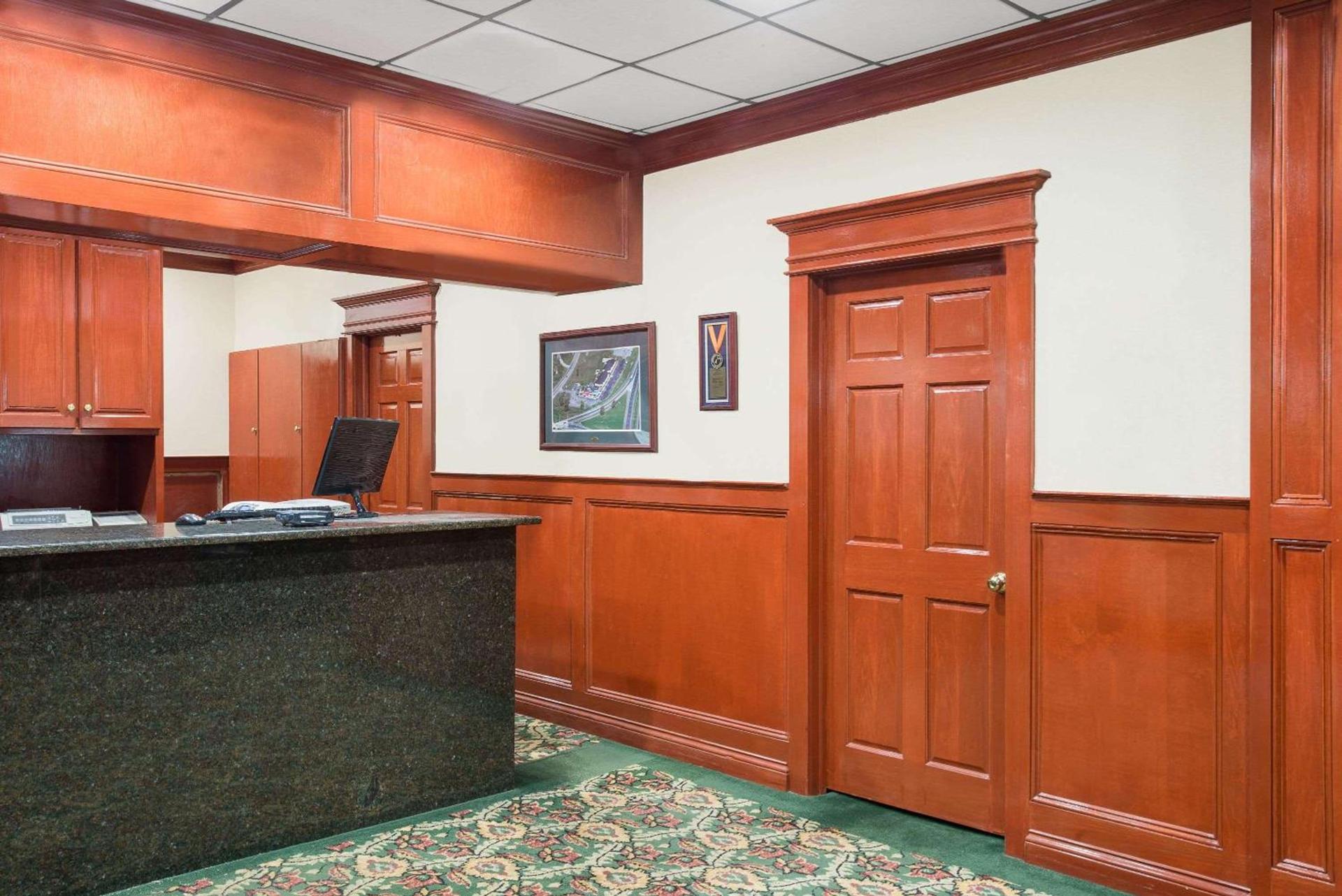 Howard Johnson by Wyndham Saugerties photo 32