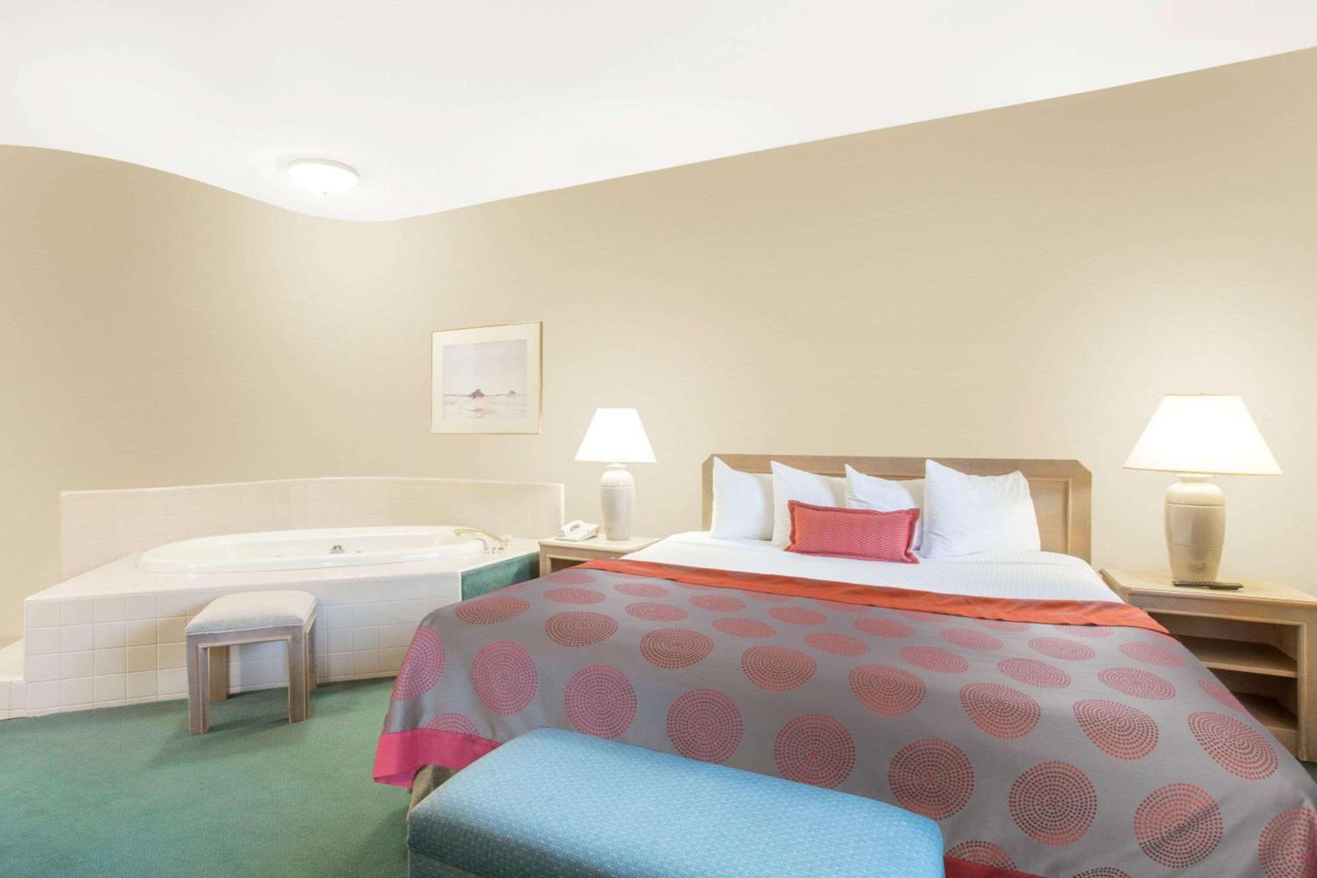 Ramada by Wyndham St George photo 31